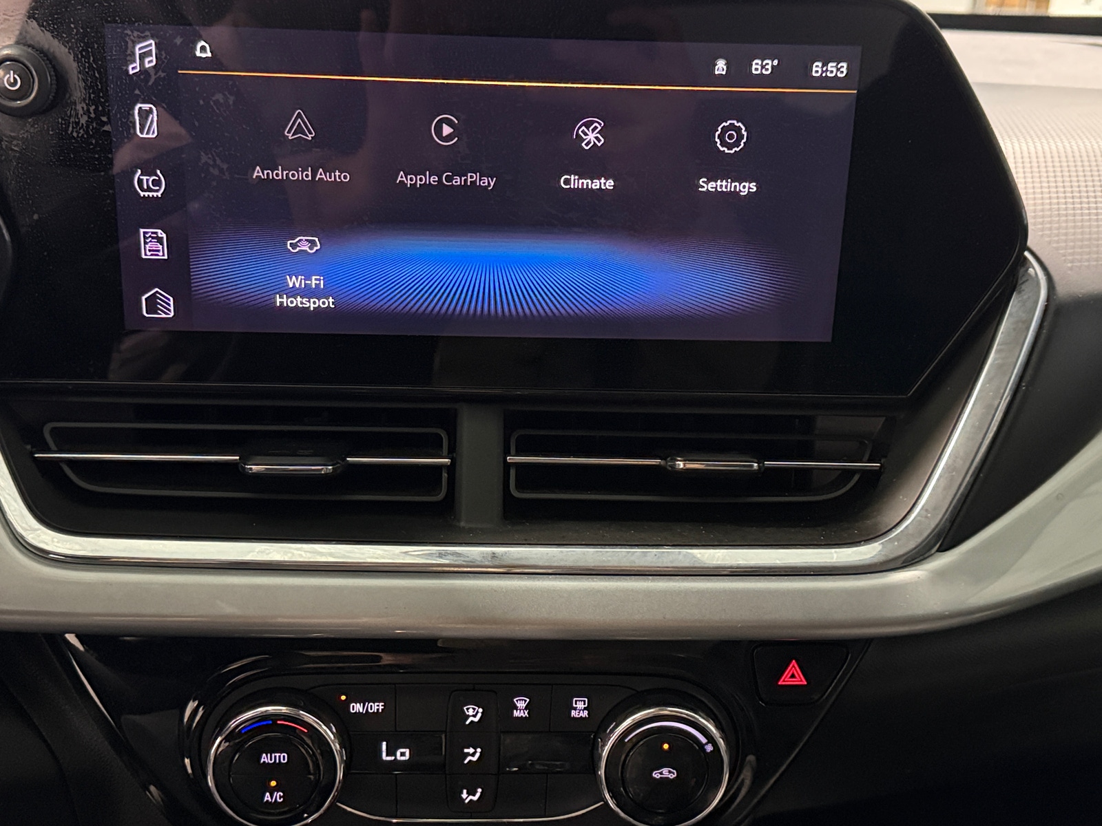 Thumbnail: 2025 Chevrolet Trax - 4