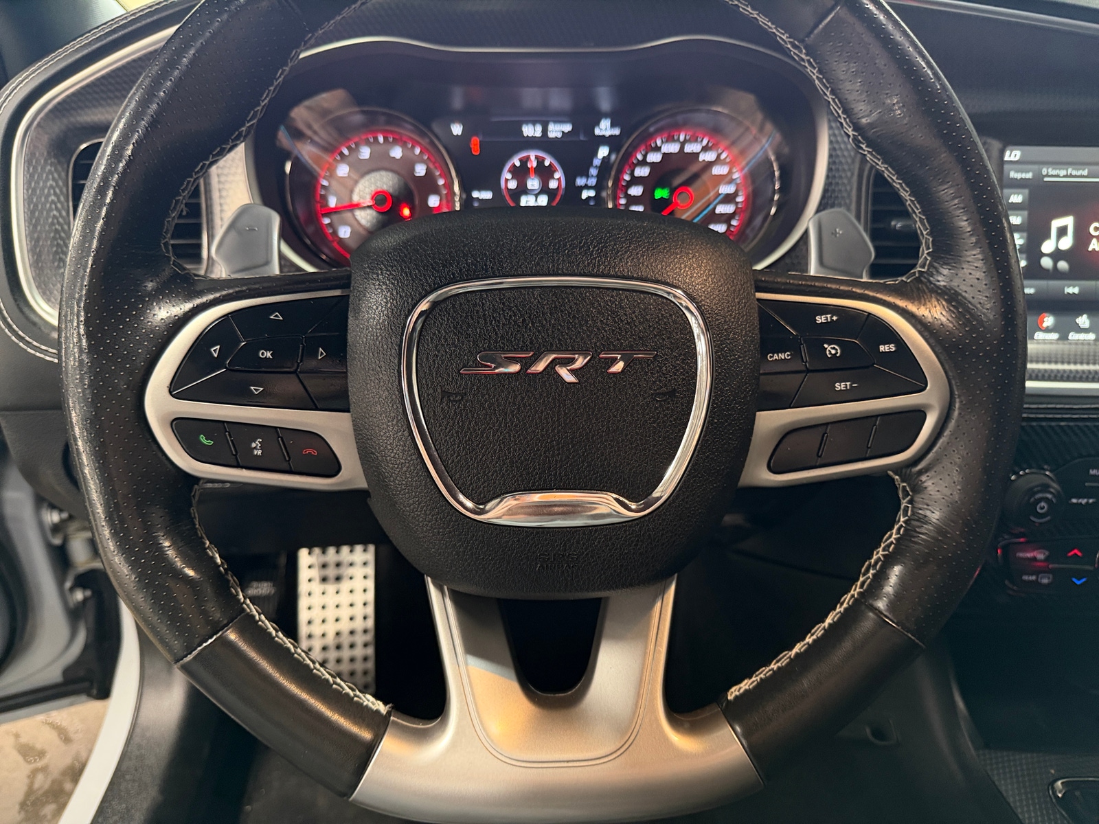 Thumbnail: 2022 Dodge Charger - 4