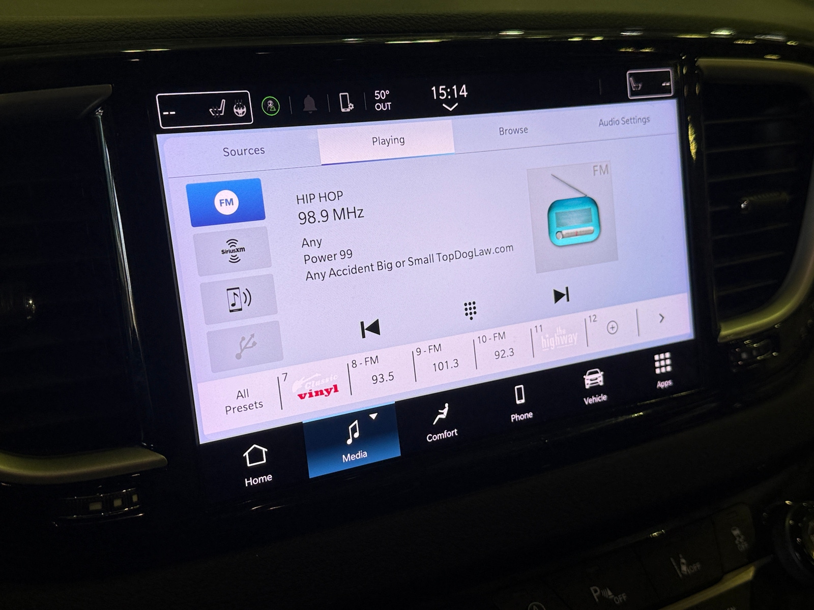 Thumbnail: 2024 Chrysler Pacifica - 3