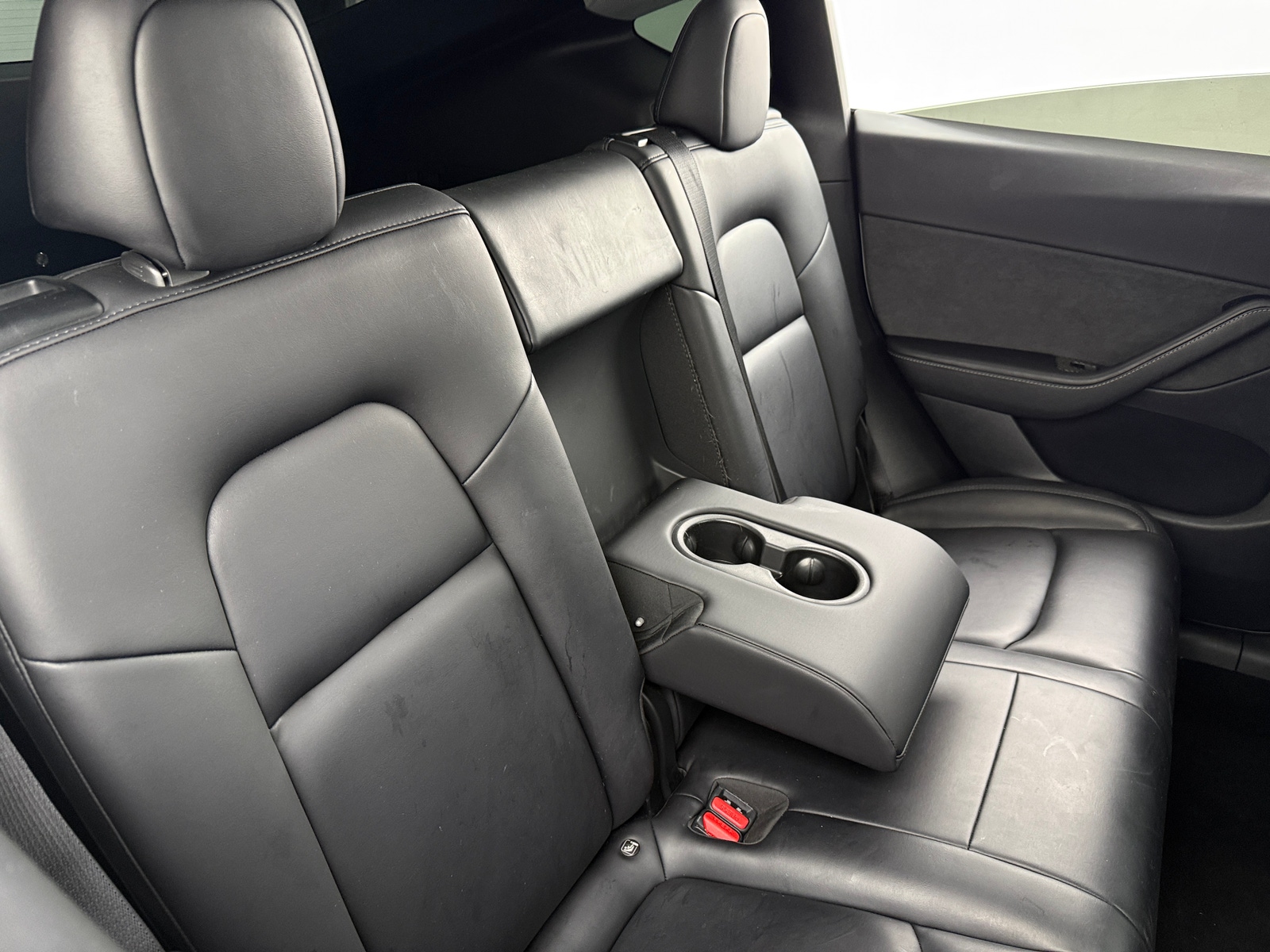 Thumbnail: 2021 Tesla Model Y - 4