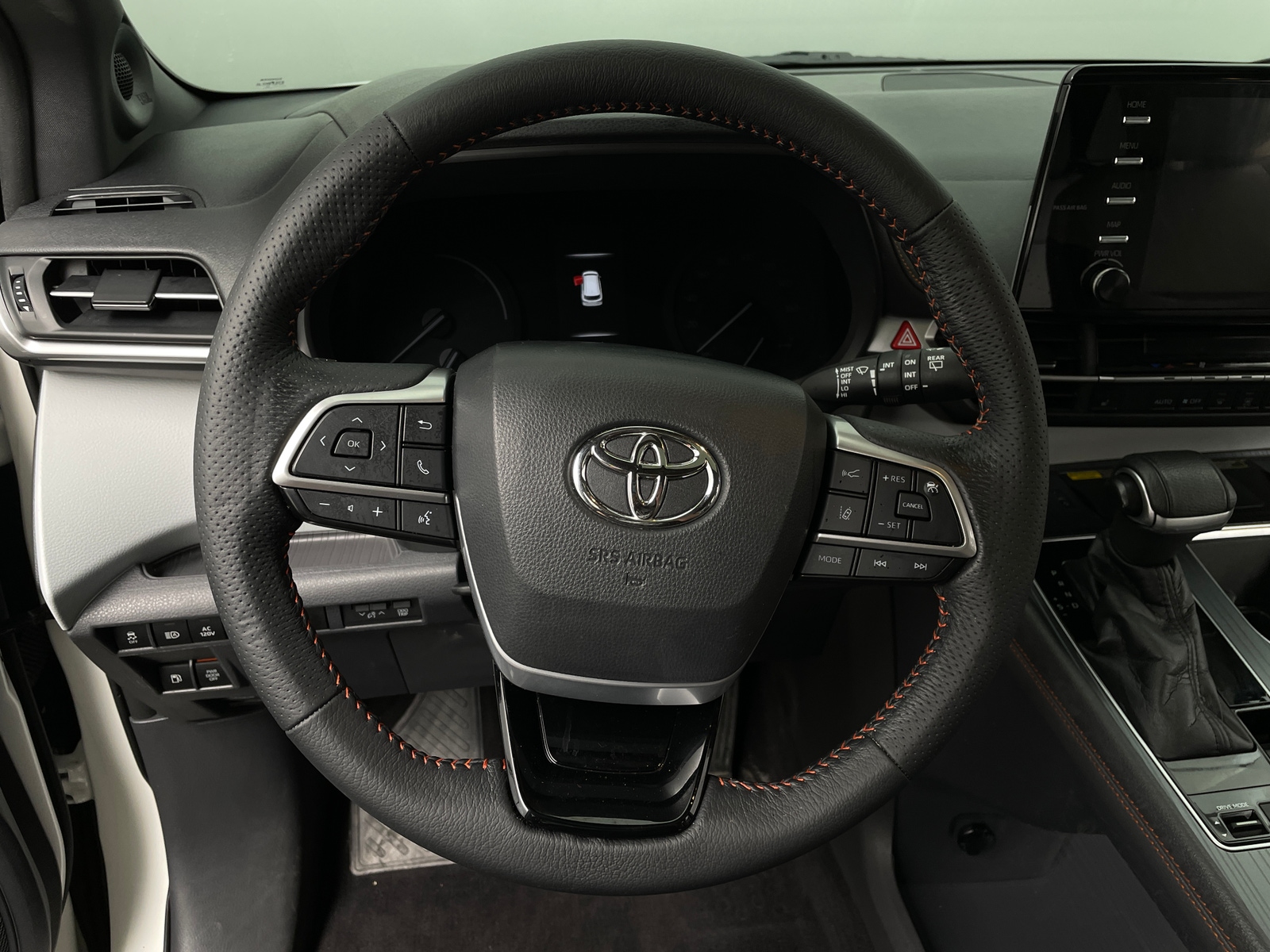 Thumbnail: 2021 Toyota Sienna - 4