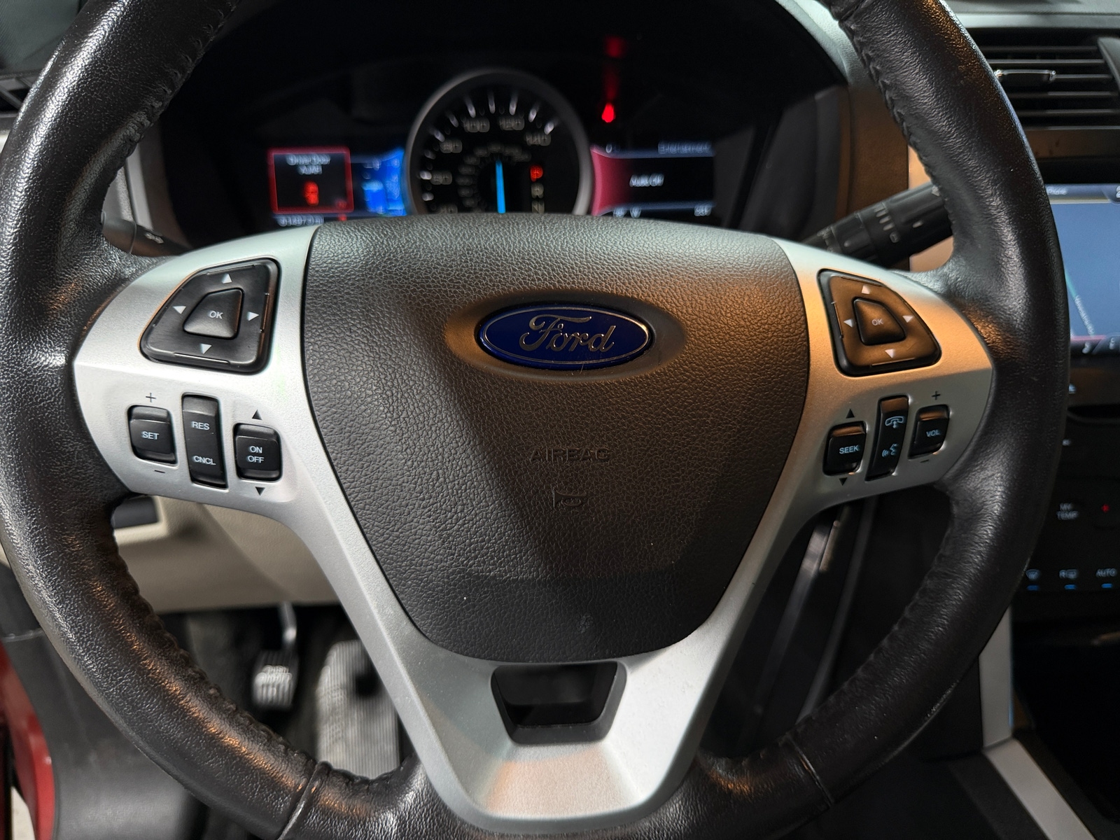 Thumbnail: 2014 Ford Explorer - 4