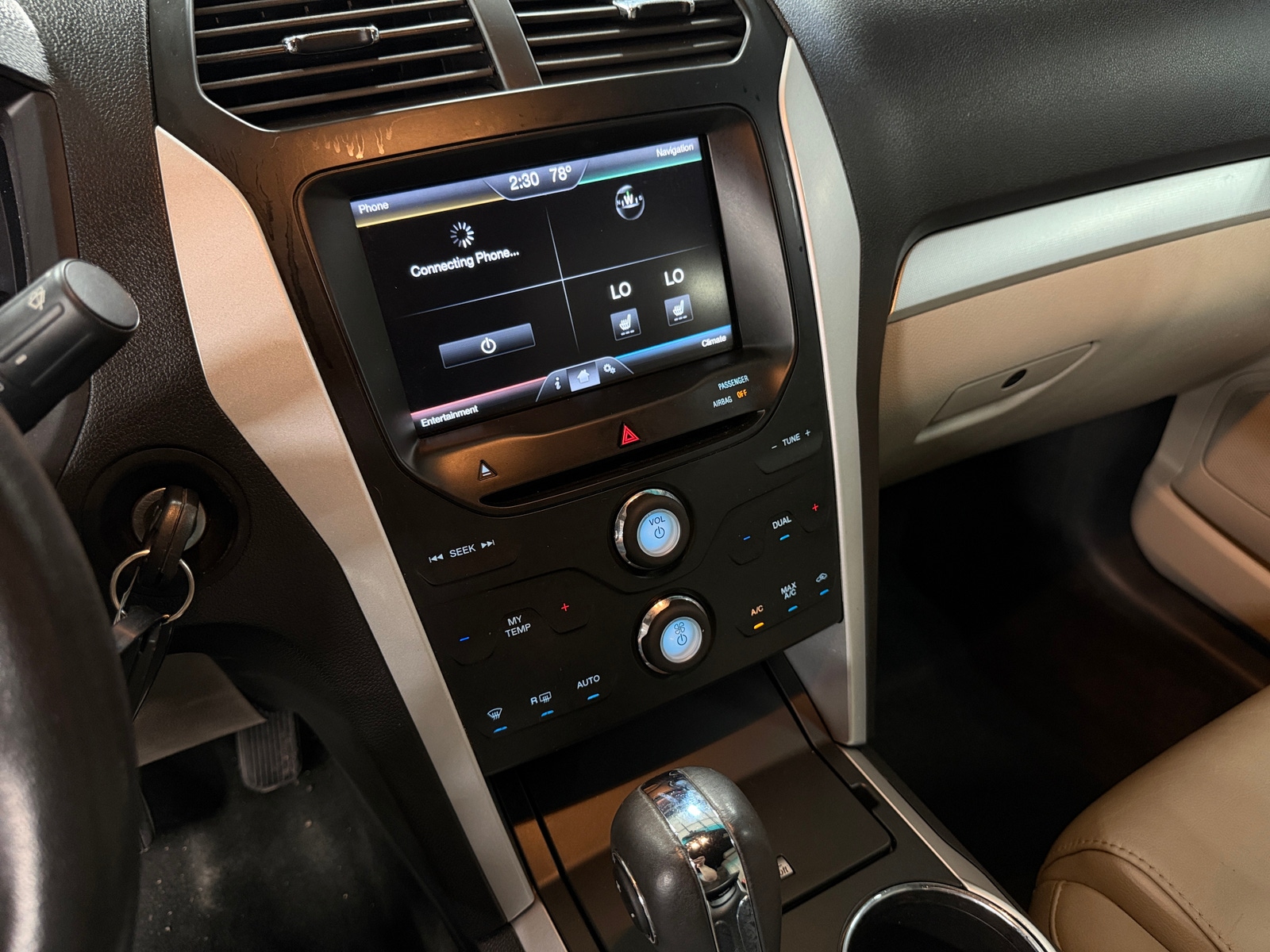 Thumbnail: 2014 Ford Explorer - 3