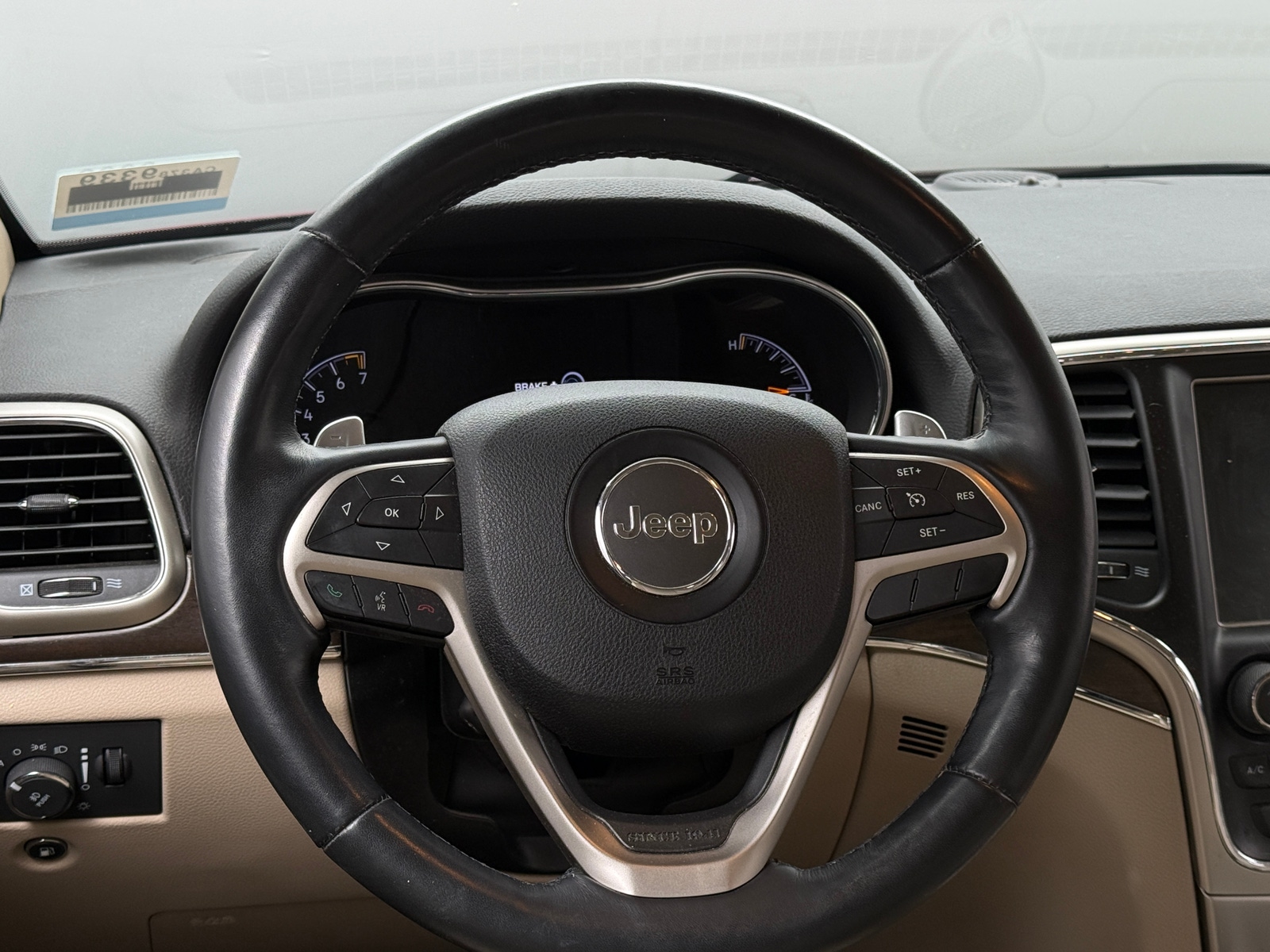 Thumbnail: 2016 Jeep Grand Cherokee - 4