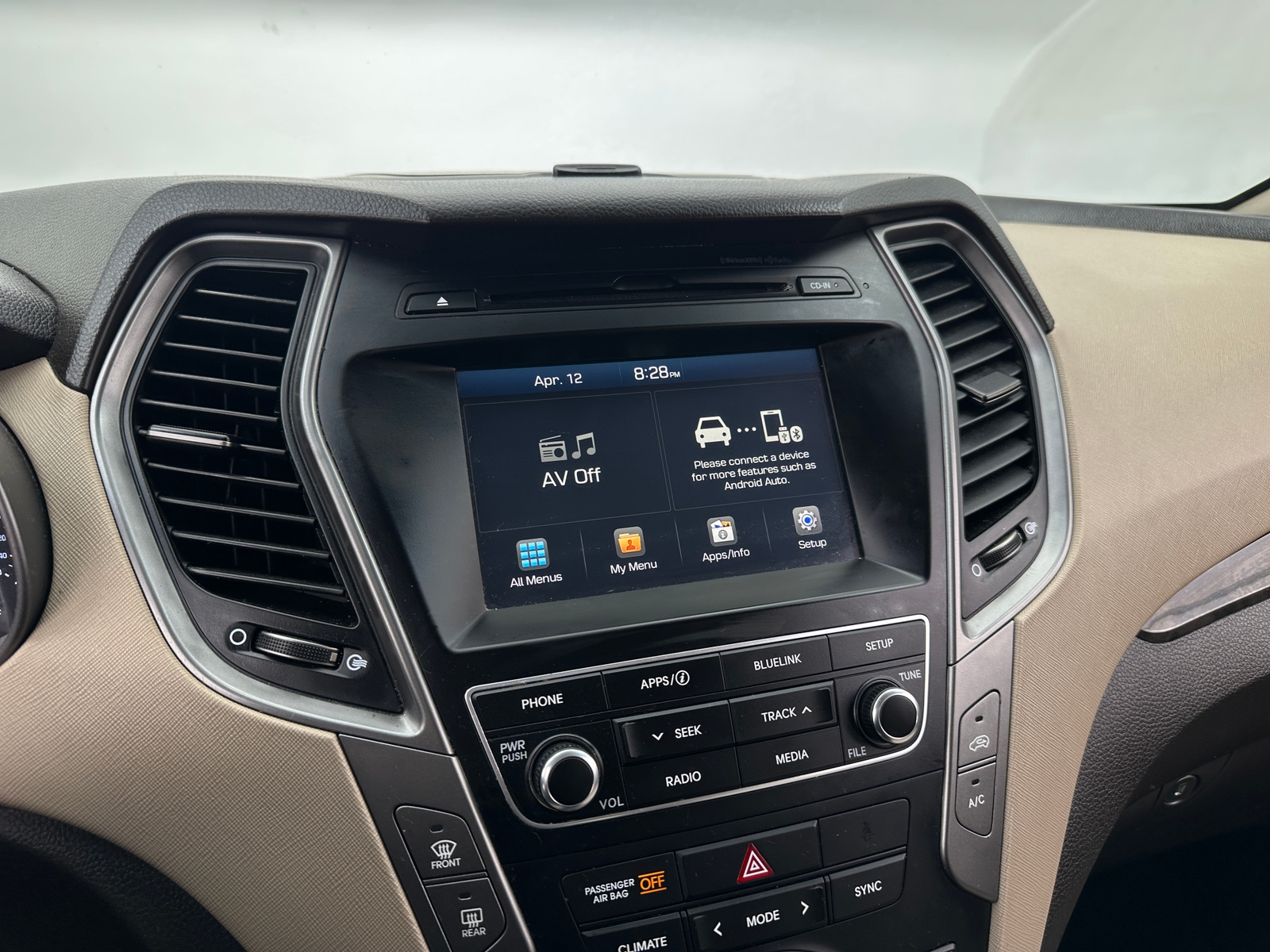 Thumbnail: 2017 Hyundai Santa Fe - 4