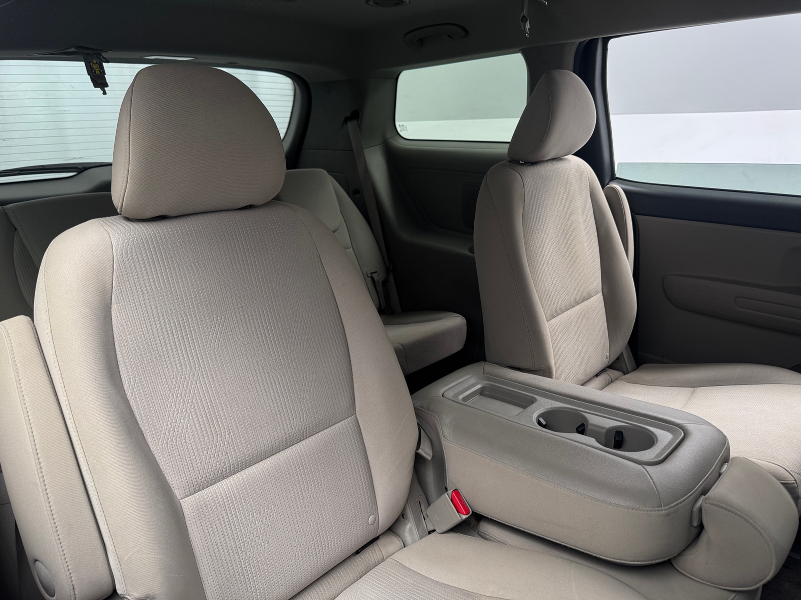 Thumbnail: 2021 Kia Sedona - 6