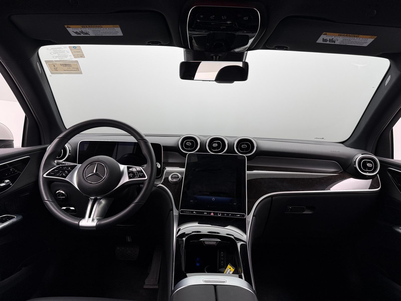 Thumbnail: 2025 Mercedes-Benz GLC - 2