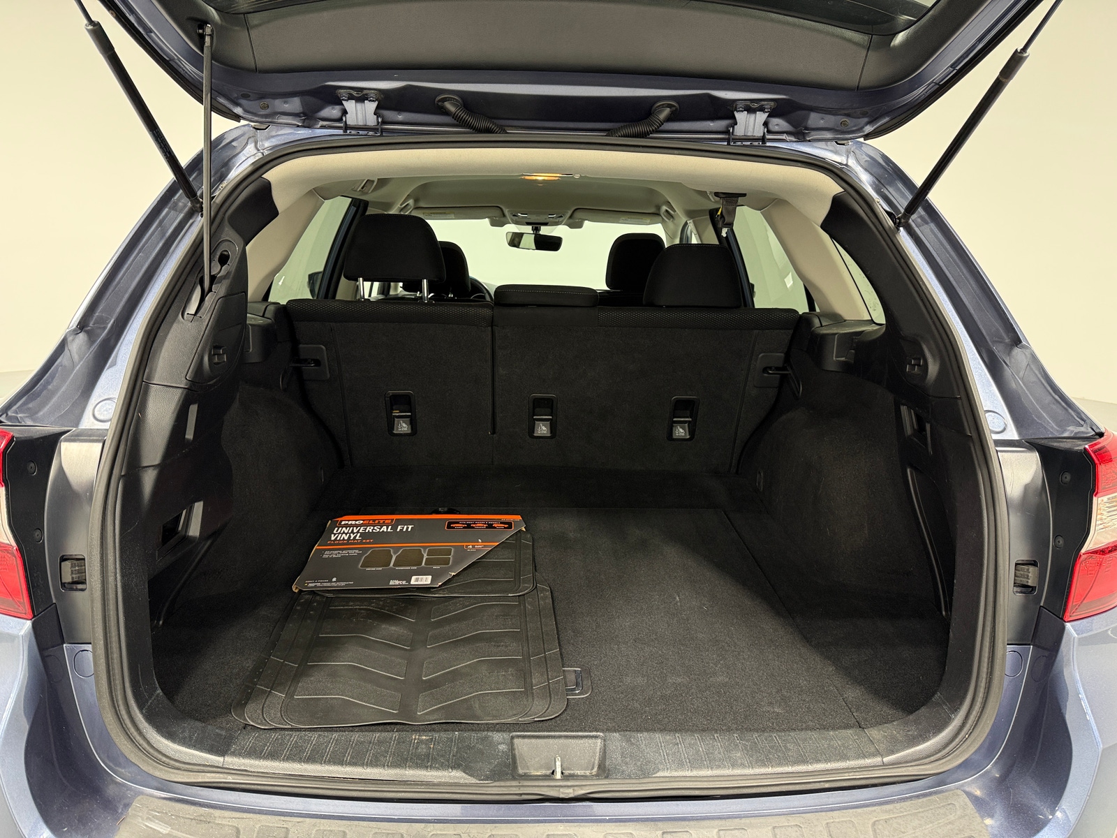 Thumbnail: 2017 Subaru Outback - 7