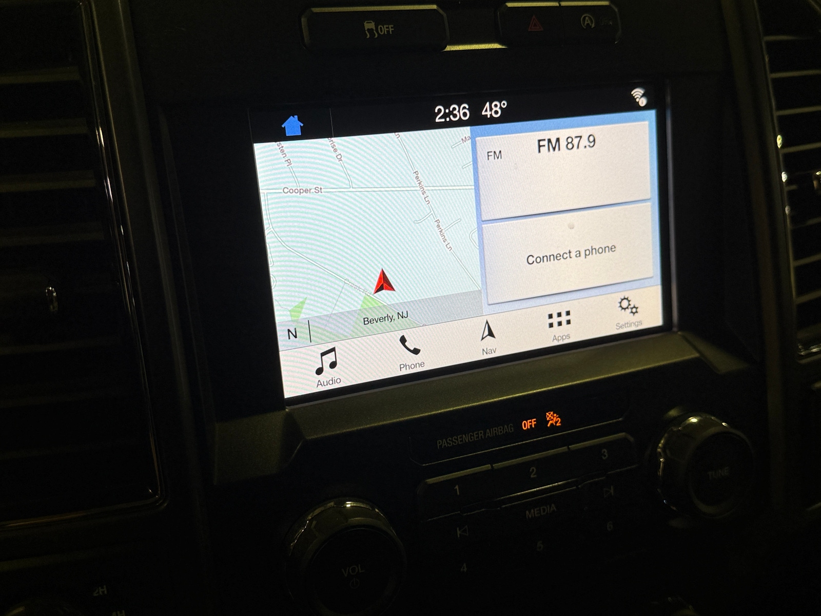 Thumbnail: 2018 Ford Econoline - 4