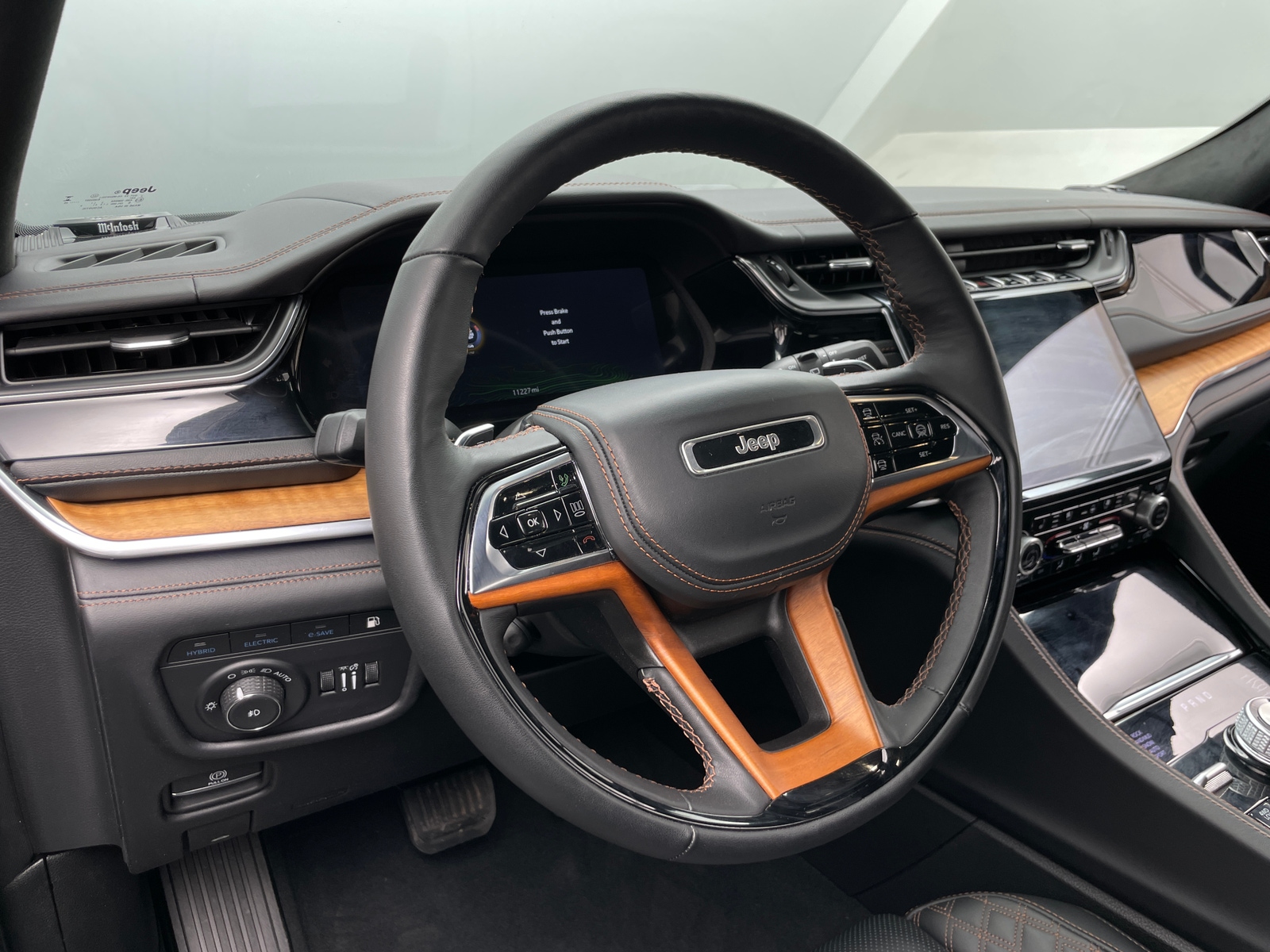 Thumbnail: 2025 Jeep Grand Cherokee - 4