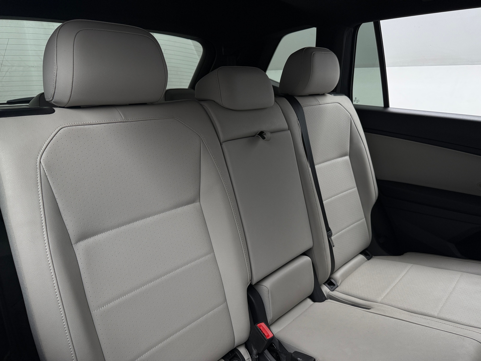 Thumbnail: 2020 Volkswagen Tiguan - 5