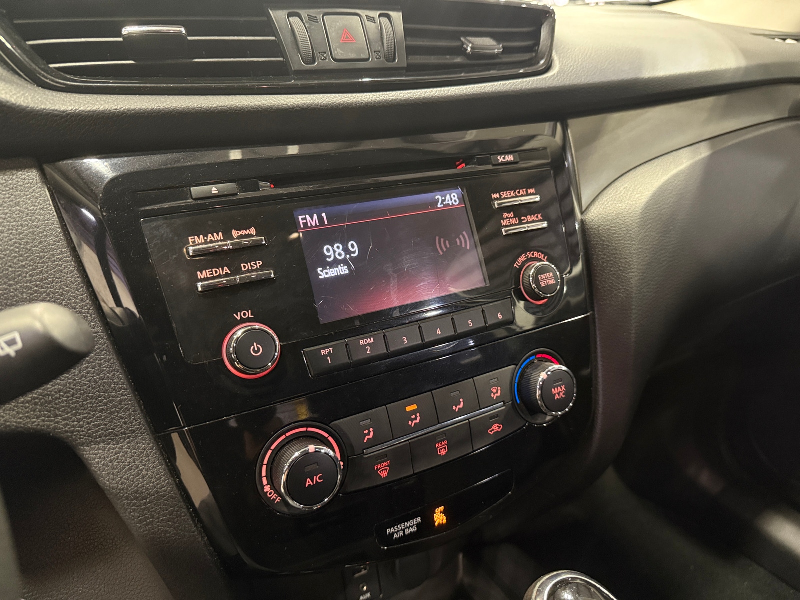 Thumbnail: 2018 Nissan Rogue Sport - 4