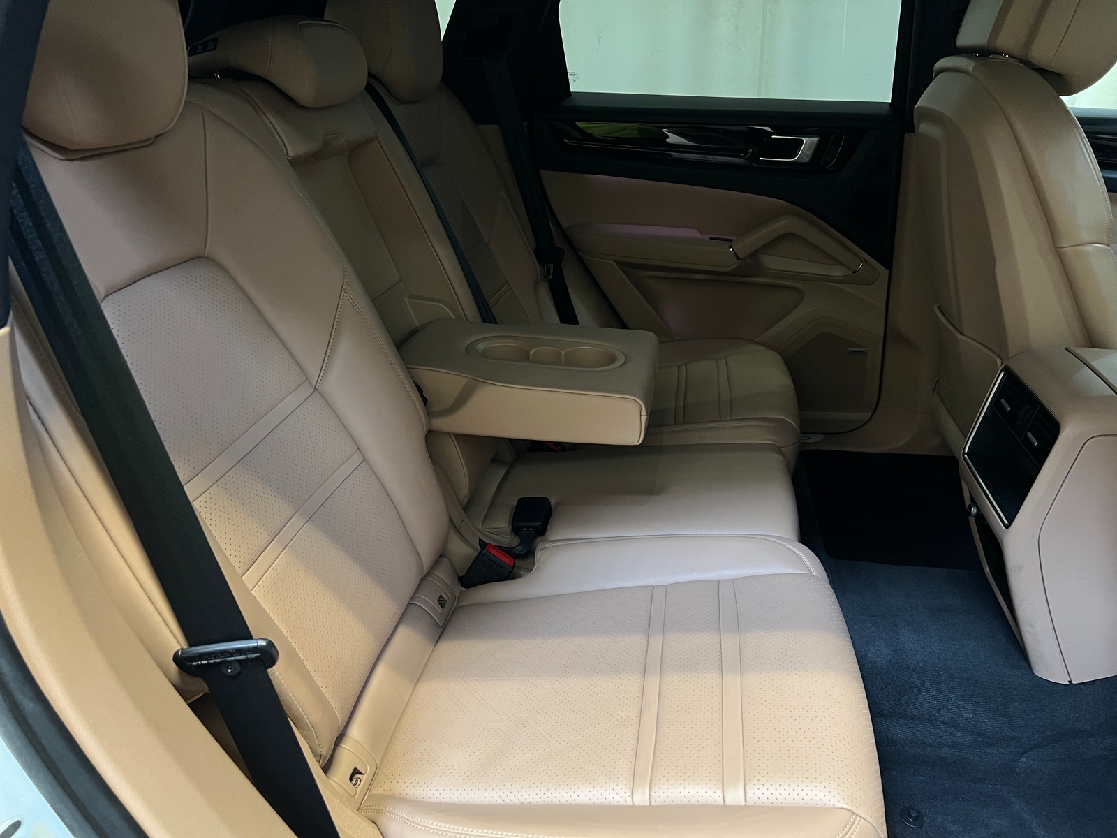 Thumbnail: 2020 Porsche Cayenne - 5