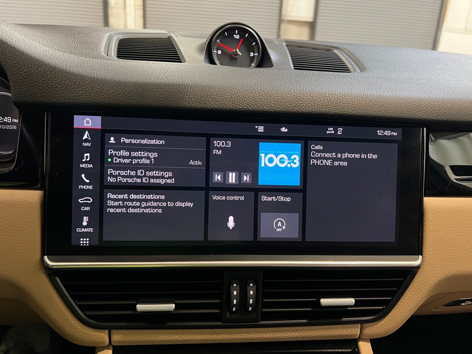 Thumbnail: 2020 Porsche Cayenne - 3