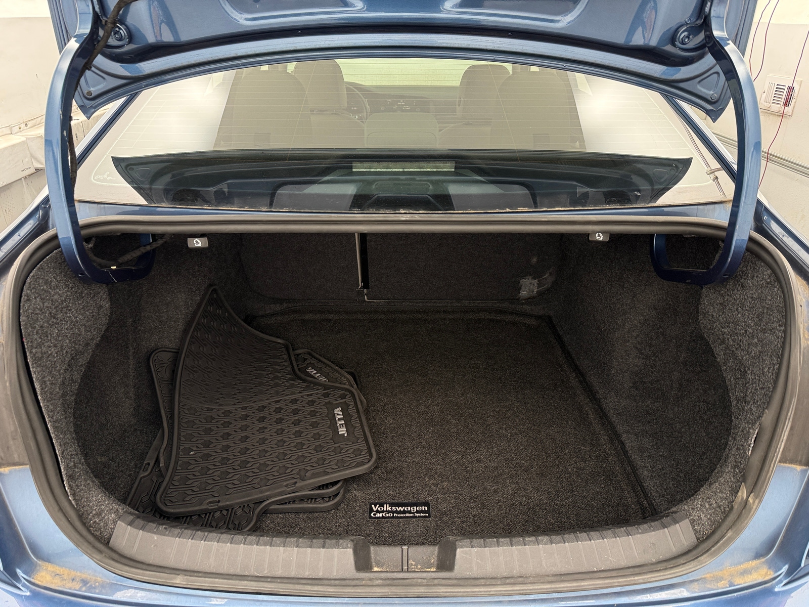 Thumbnail: 2019 Volkswagen Jetta - 6