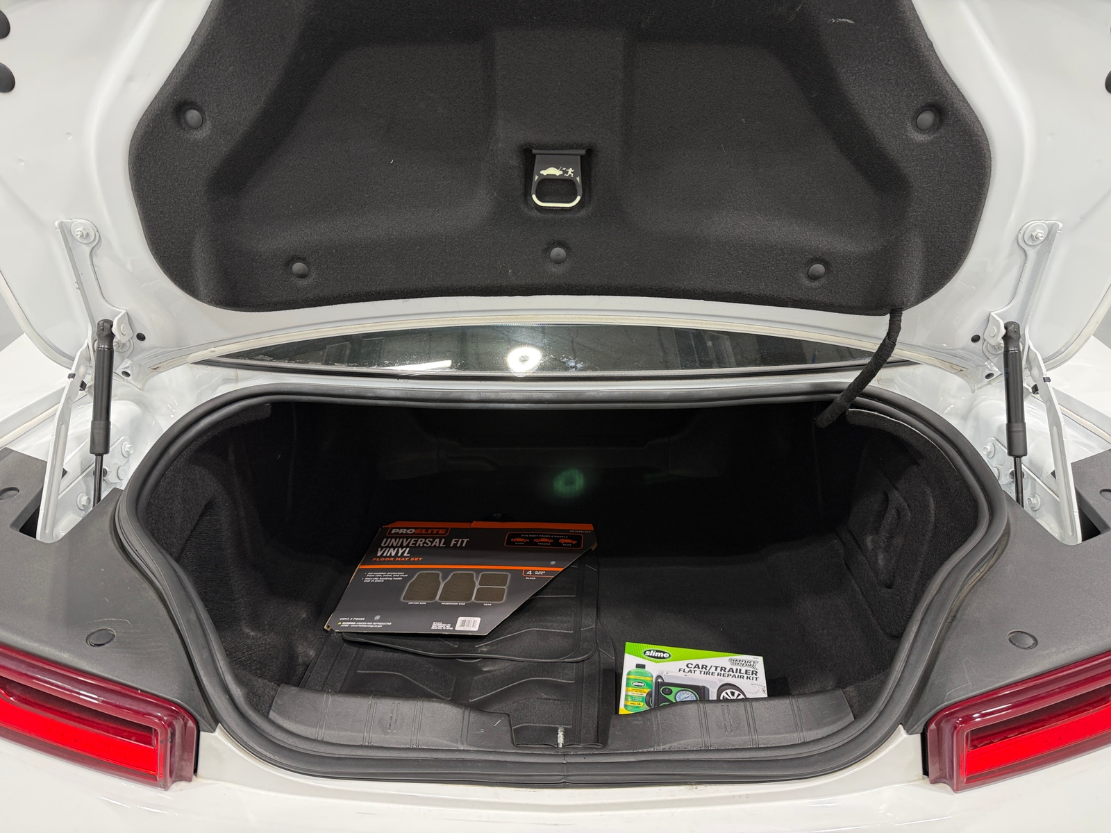 Thumbnail: 2018 Chevrolet Camaro - 5