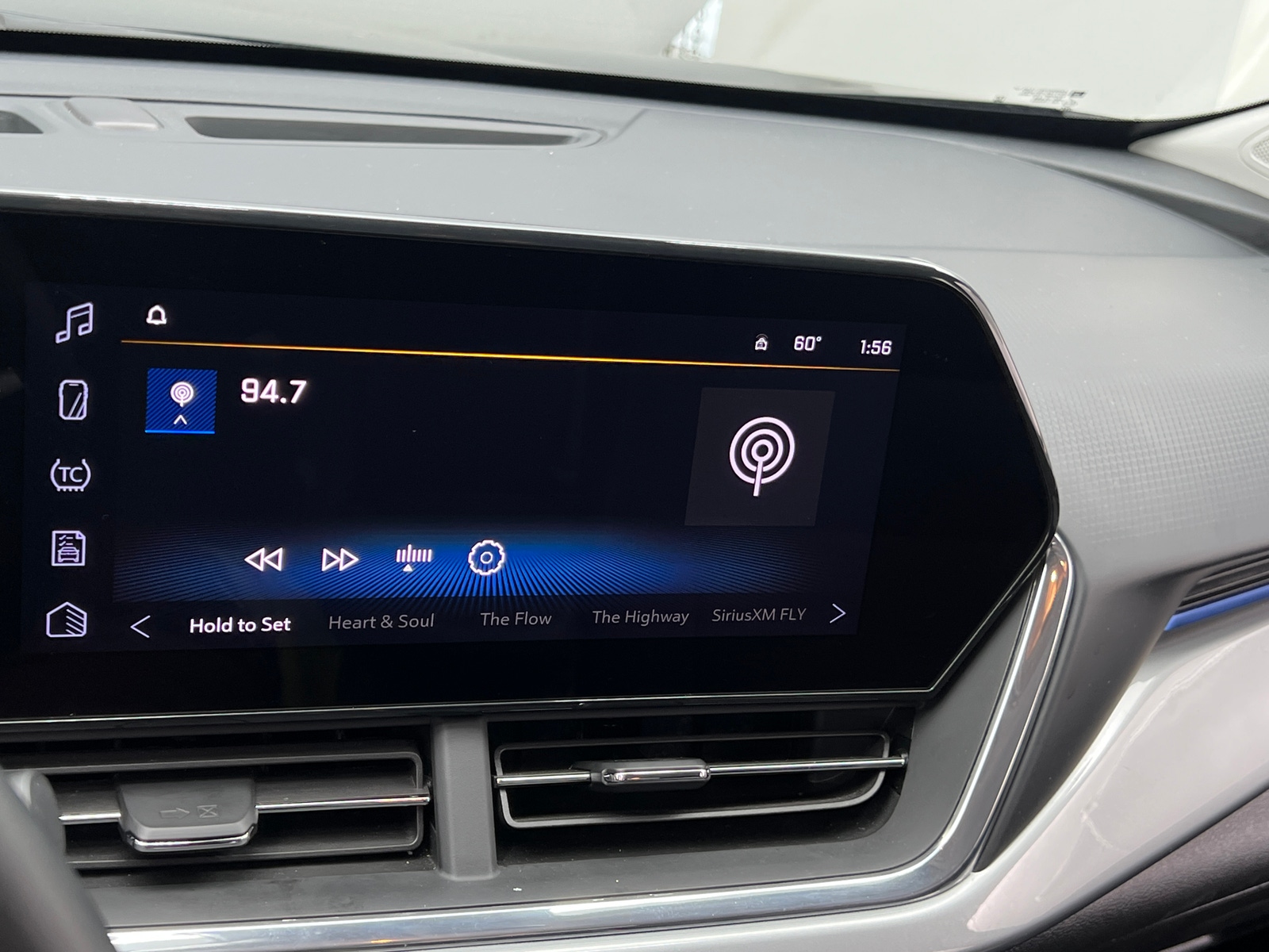 Thumbnail: 2025 Chevrolet Trax - 4