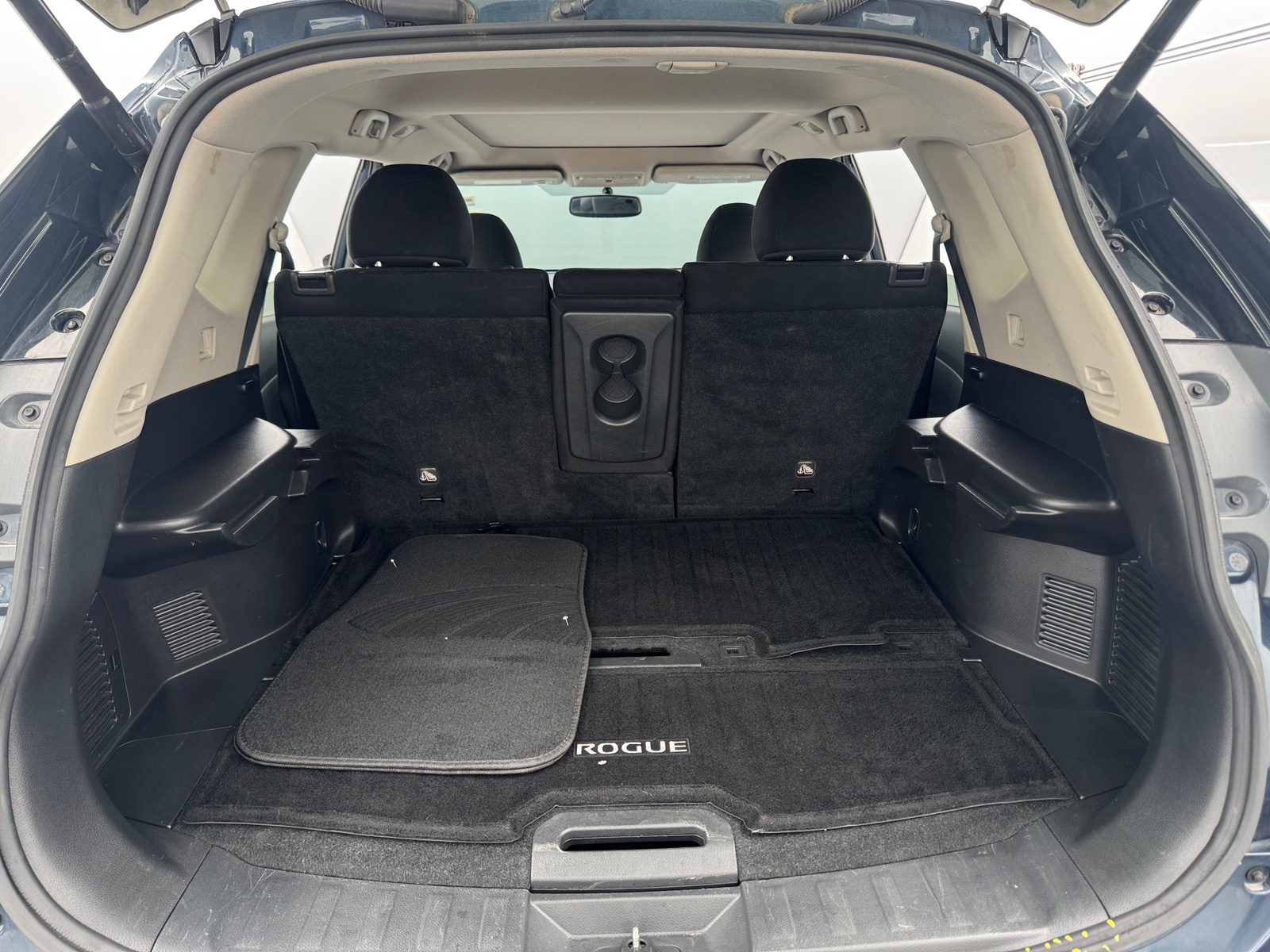 Thumbnail: 2015 Nissan Rogue - 7