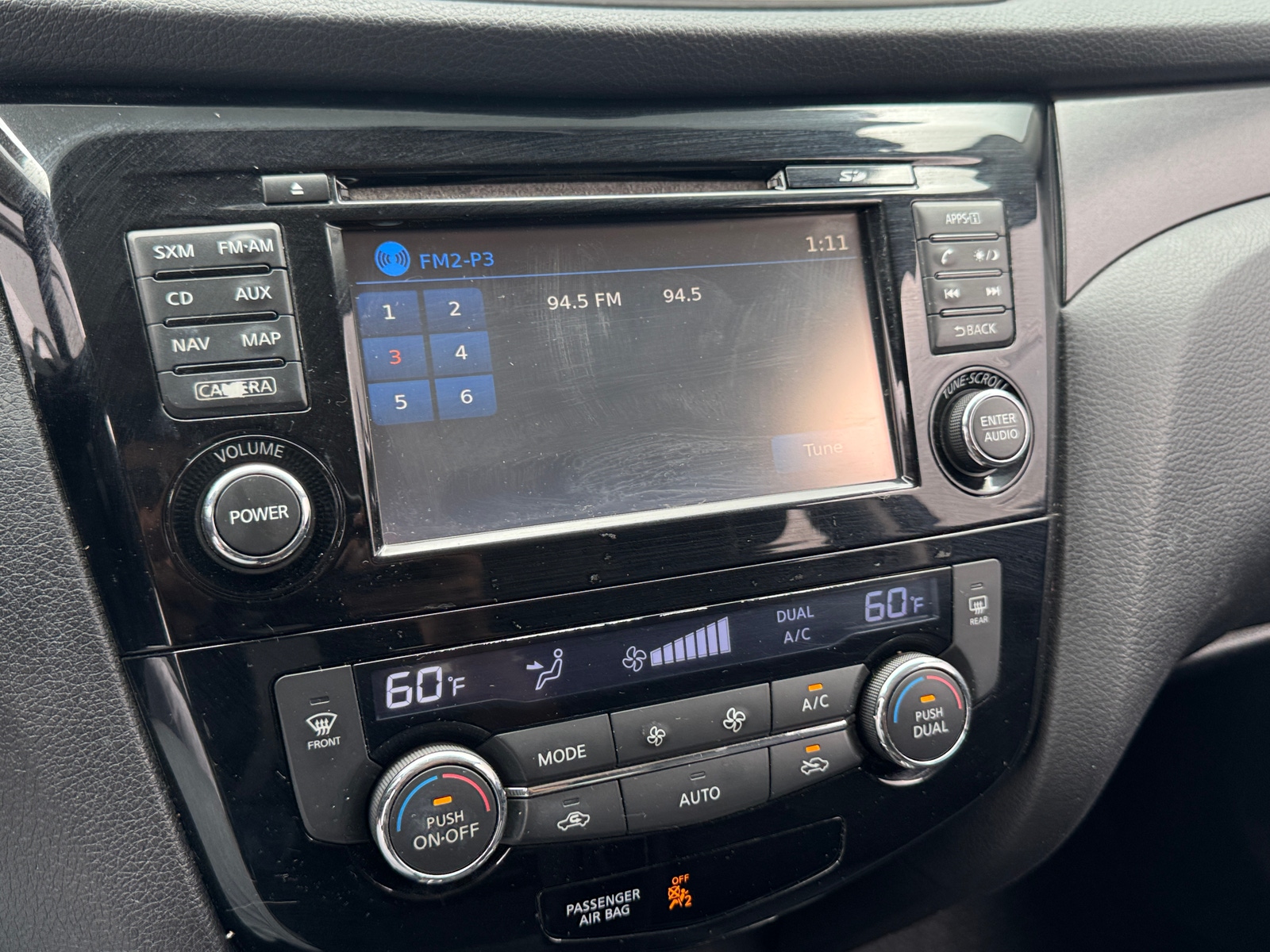 Thumbnail: 2015 Nissan Rogue - 4