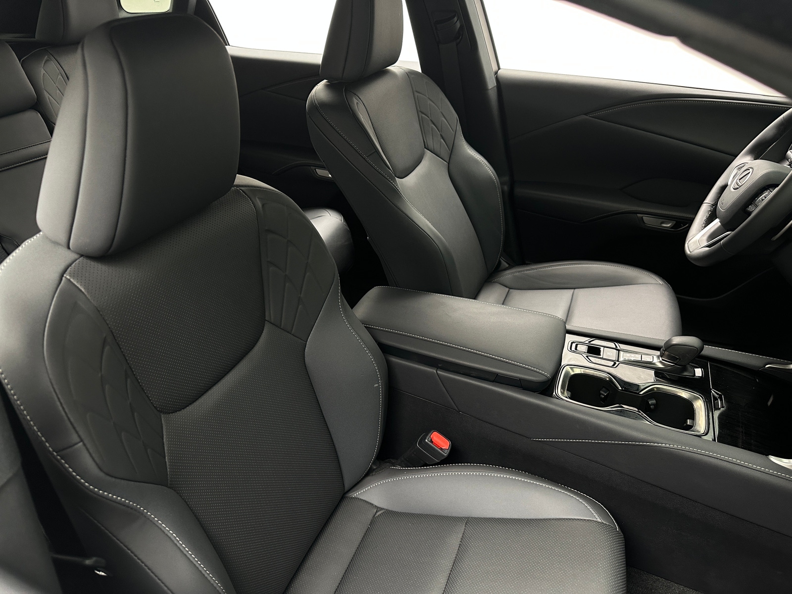 Thumbnail: 2025 Lexus RX - 2