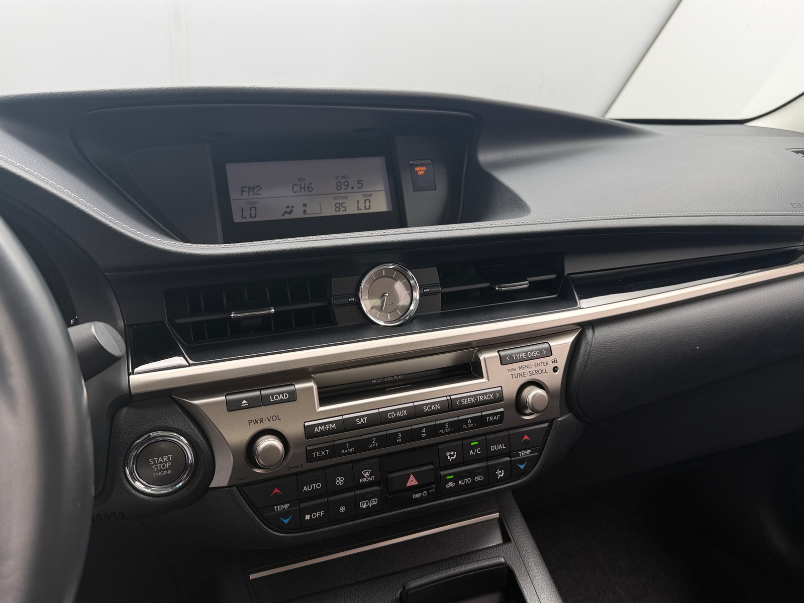 Thumbnail: 2014 Lexus ES - 3