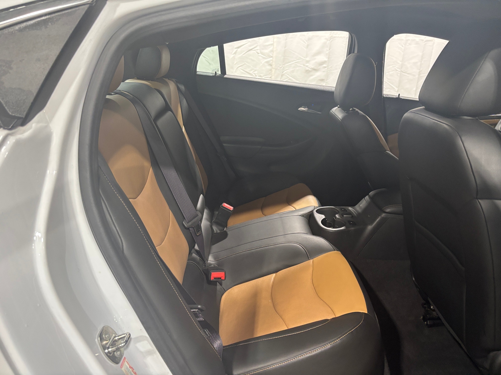 Thumbnail: 2016 Chevrolet Volt - 5