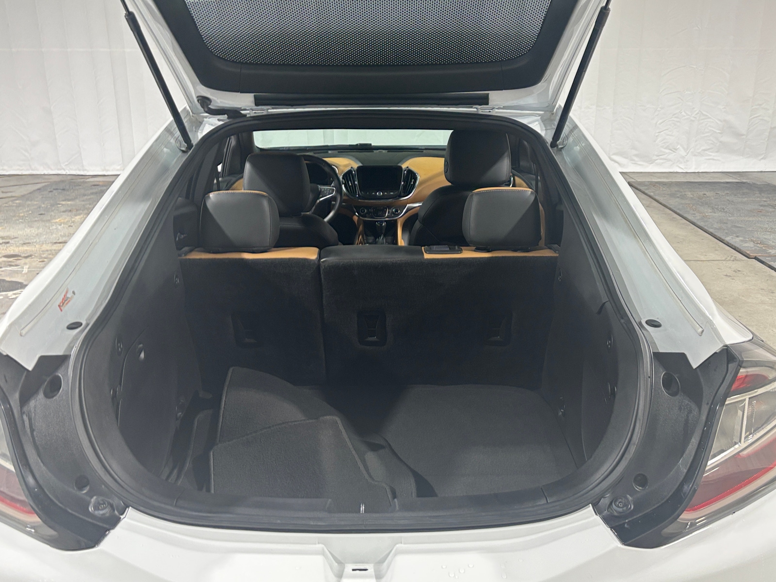 Thumbnail: 2016 Chevrolet Volt - 6
