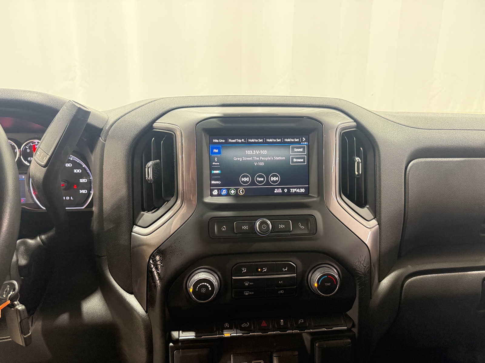 Thumbnail: 2022 Chevrolet Silverado 1500 - 4