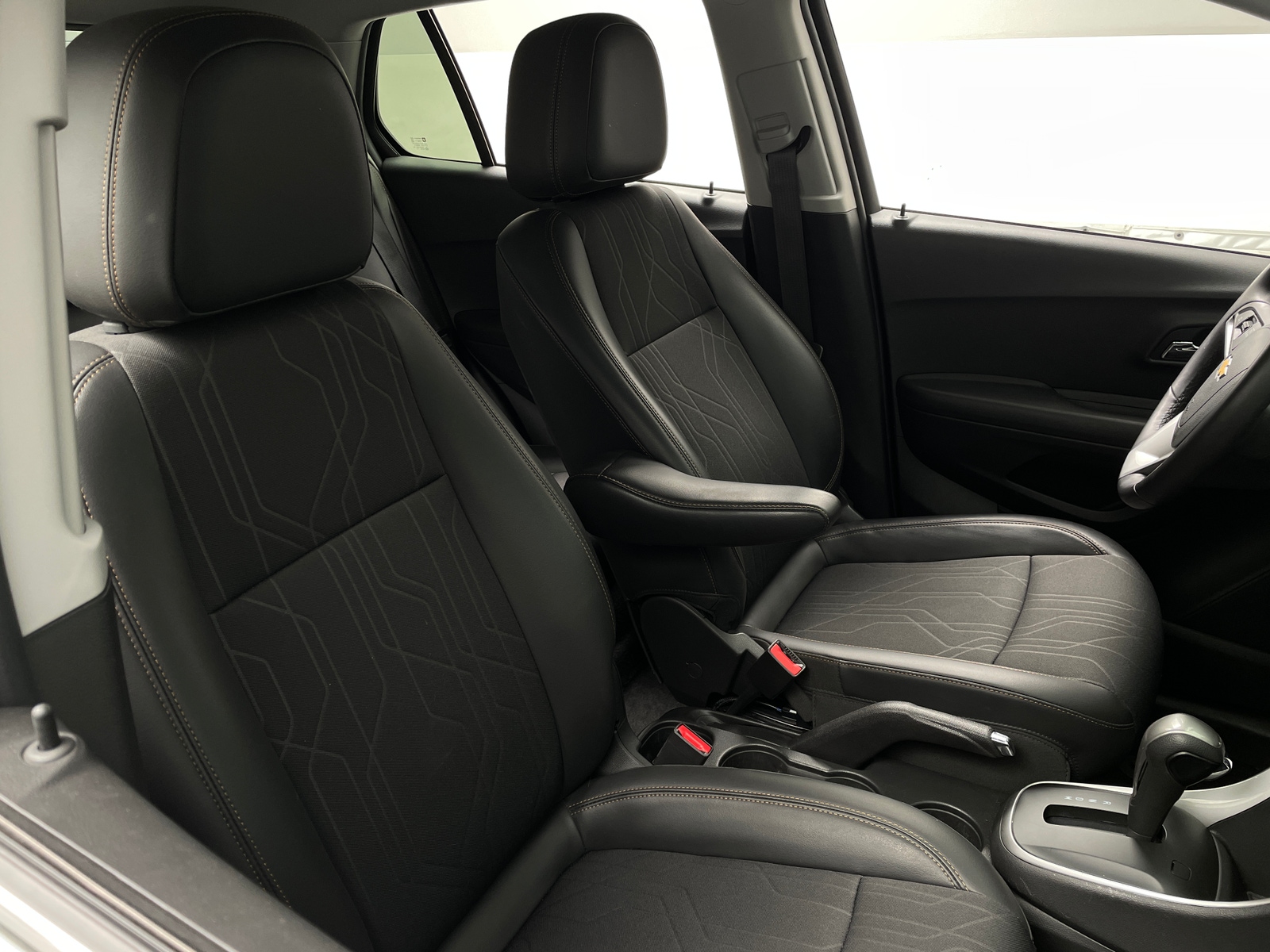 Thumbnail: 2020 Chevrolet Trax - 2