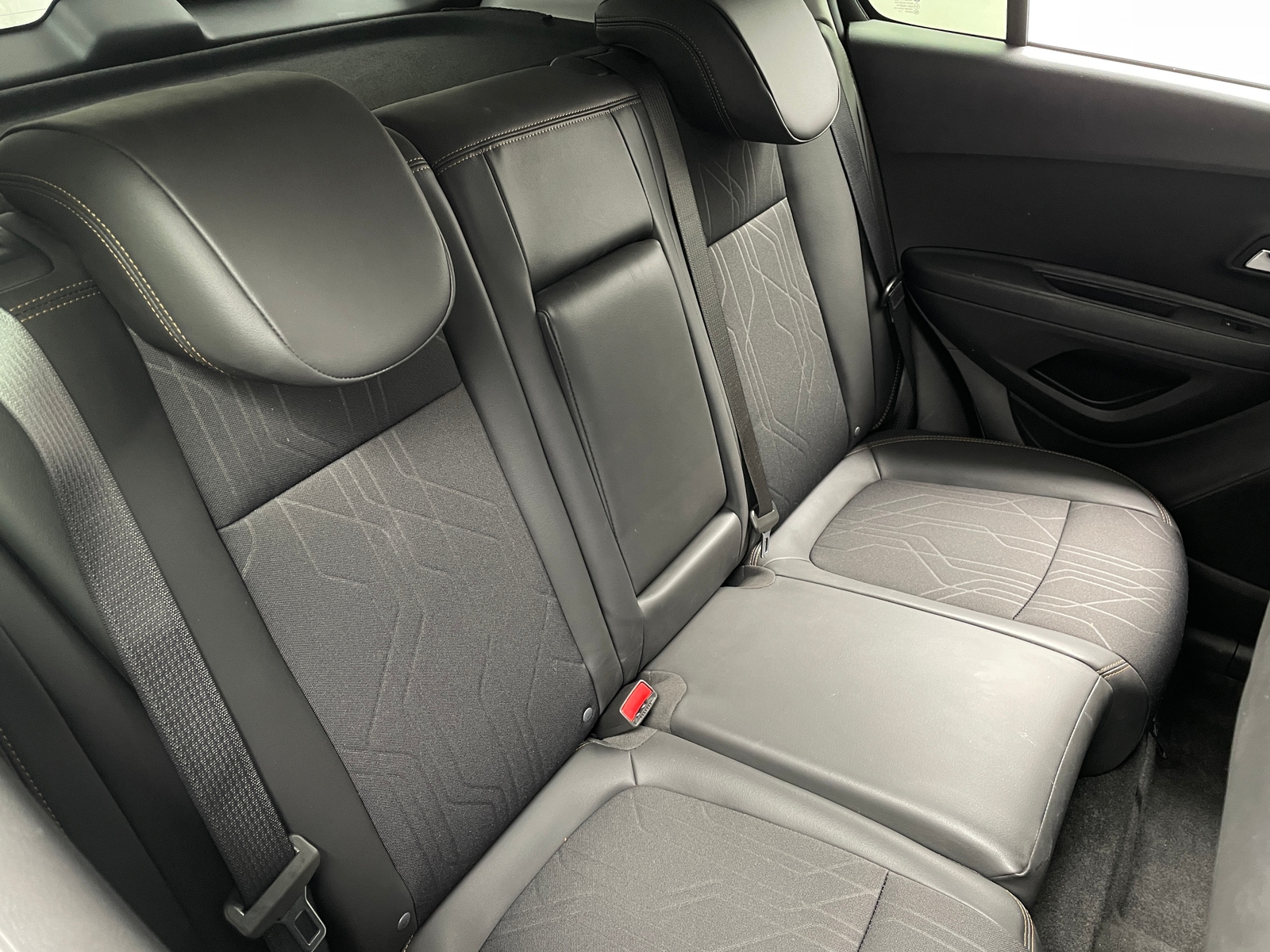 Thumbnail: 2020 Chevrolet Trax - 6