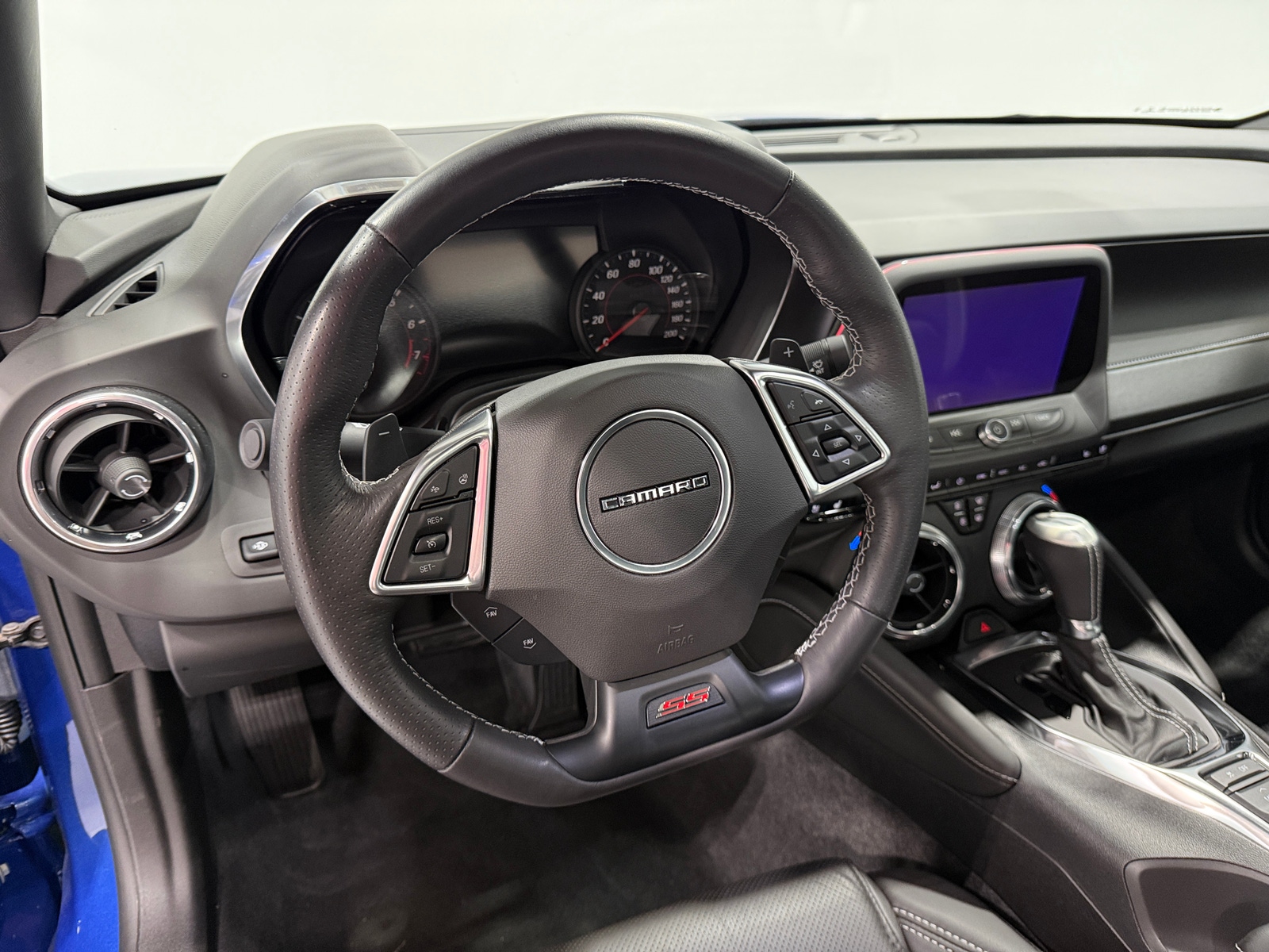 Thumbnail: 2019 Chevrolet Camaro - 3