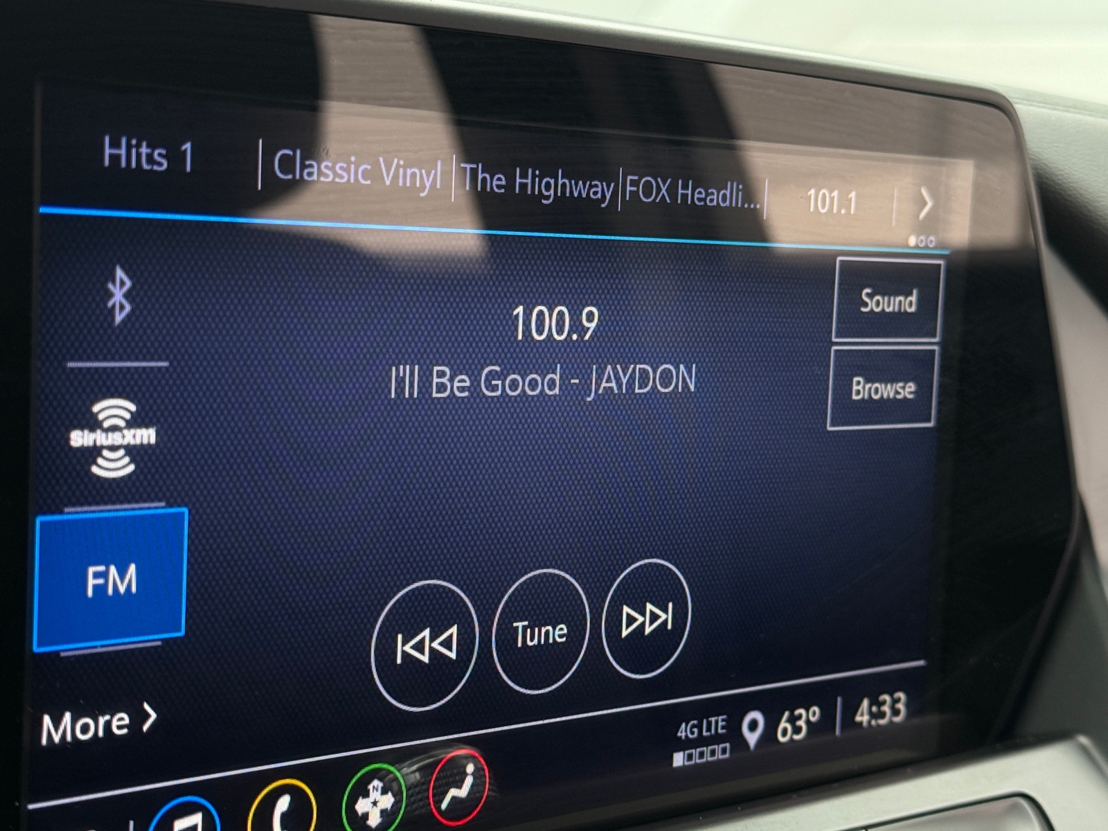 Thumbnail: 2022 Chevrolet Blazer - 4