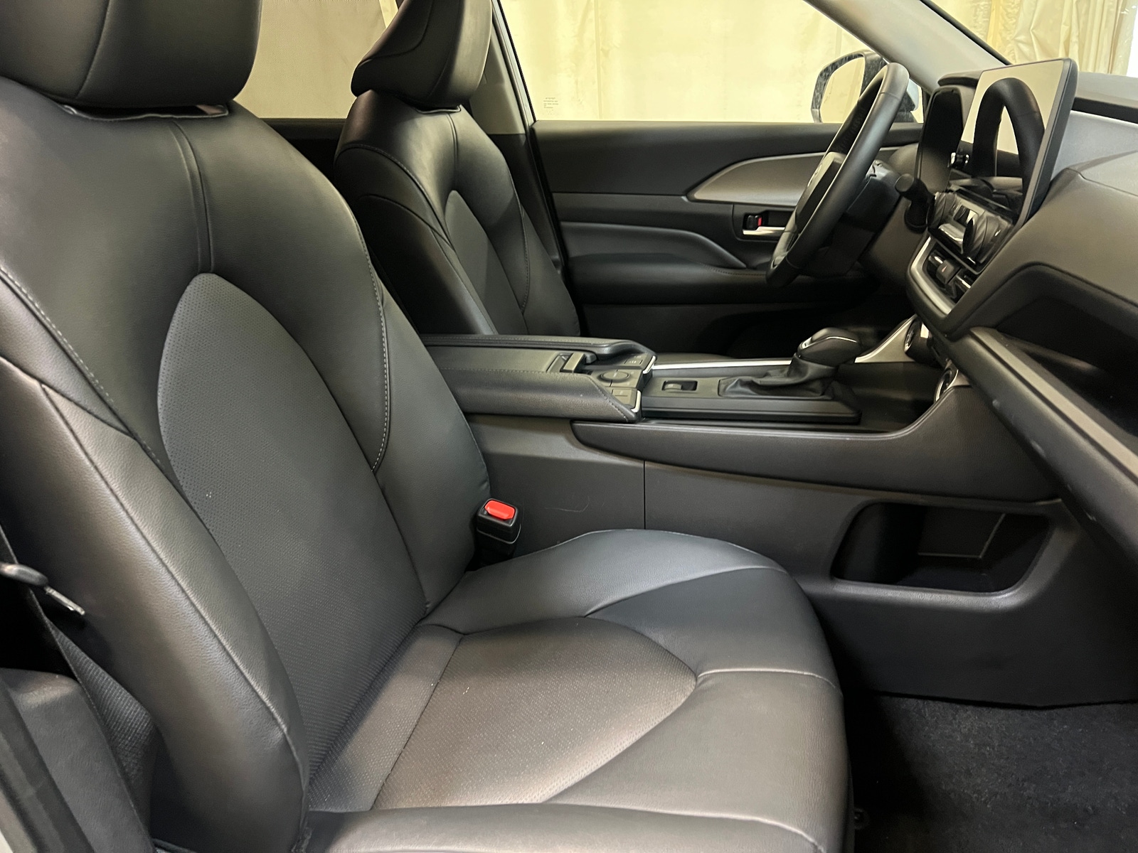 Thumbnail: 2025 Toyota Grand Highlander - 2