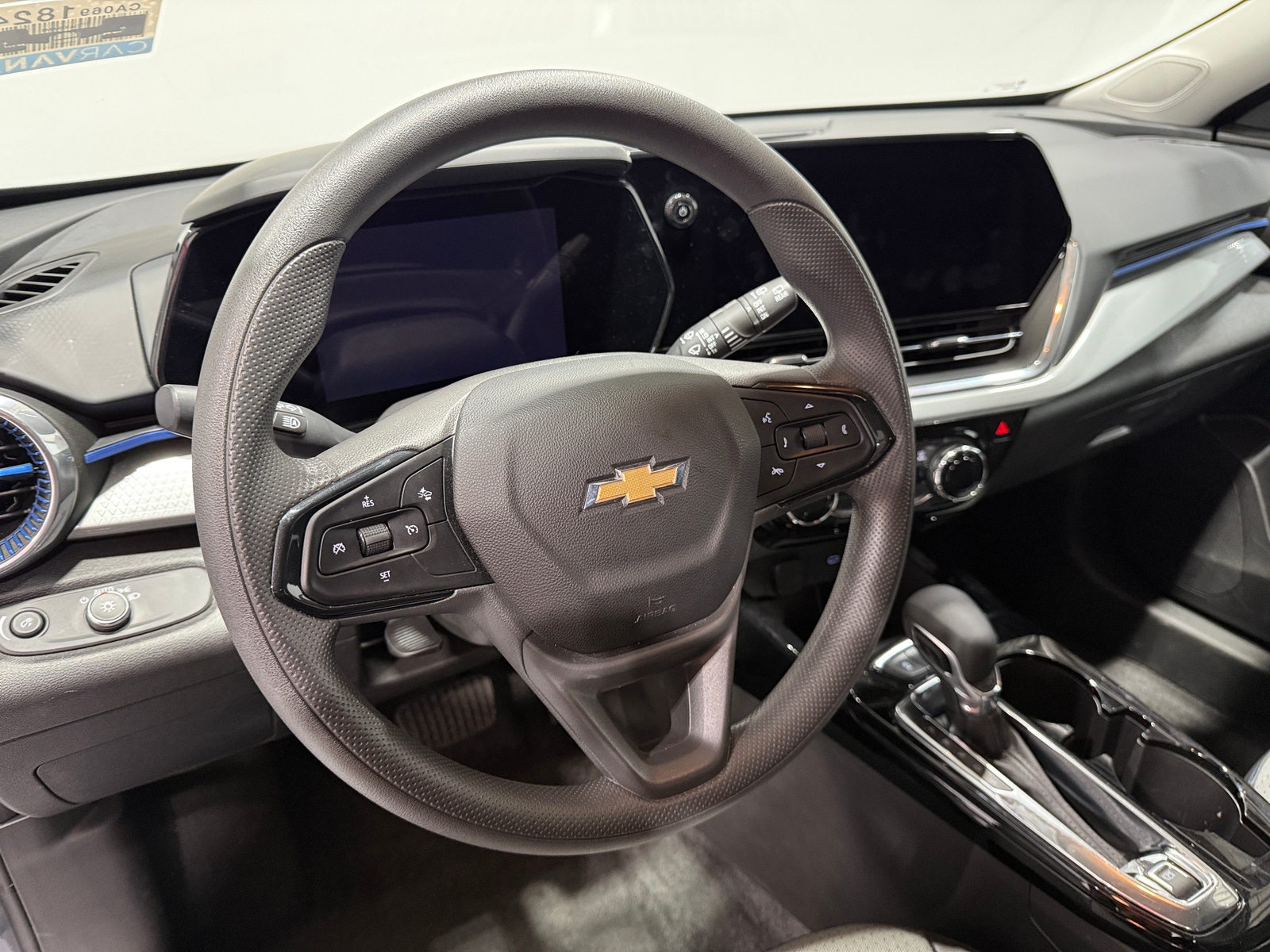 Thumbnail: 2025 Chevrolet Trax - 5