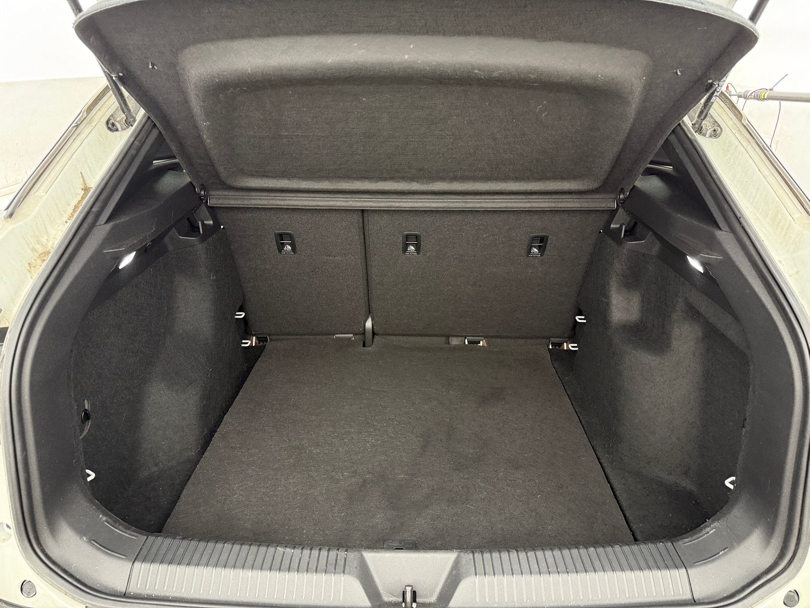 Thumbnail: 2023 Volkswagen ID.4 - 7