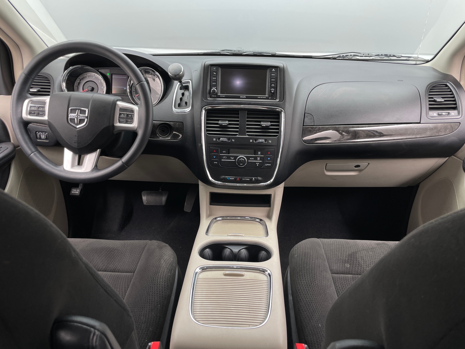 Thumbnail: 2013 Dodge Grand Caravan - 3