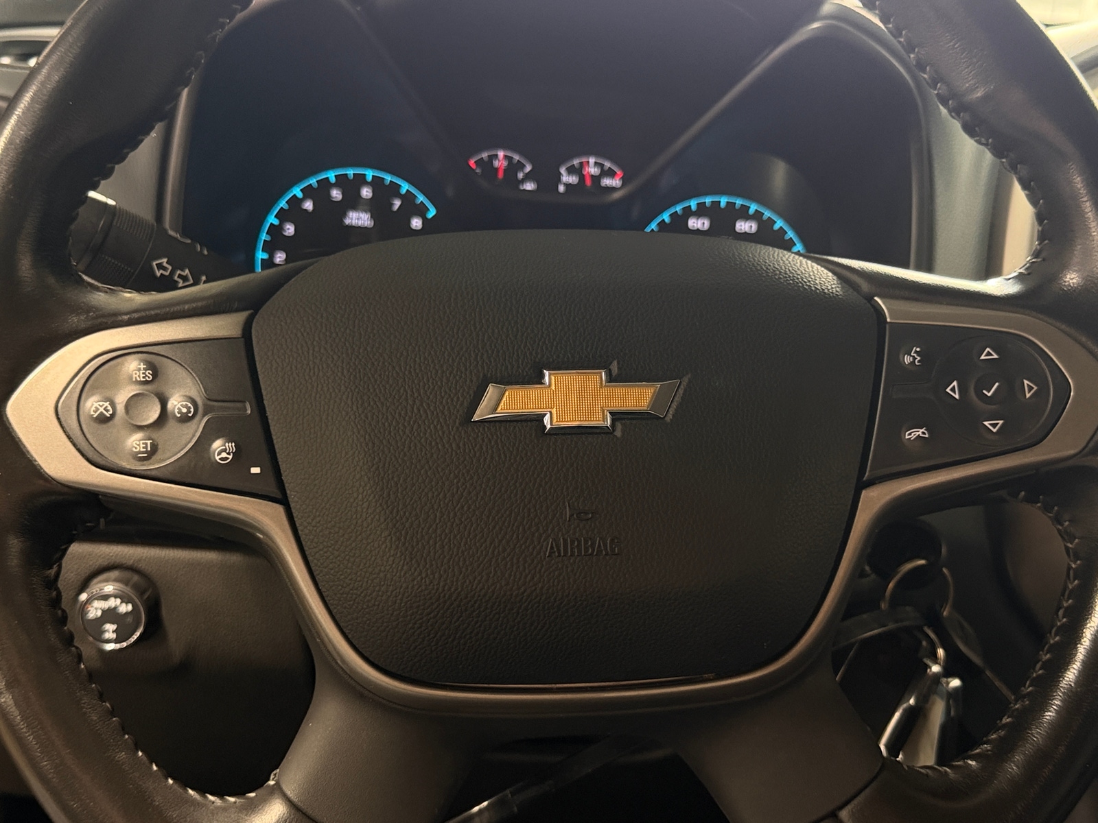 Thumbnail: 2022 Chevrolet Colorado - 5