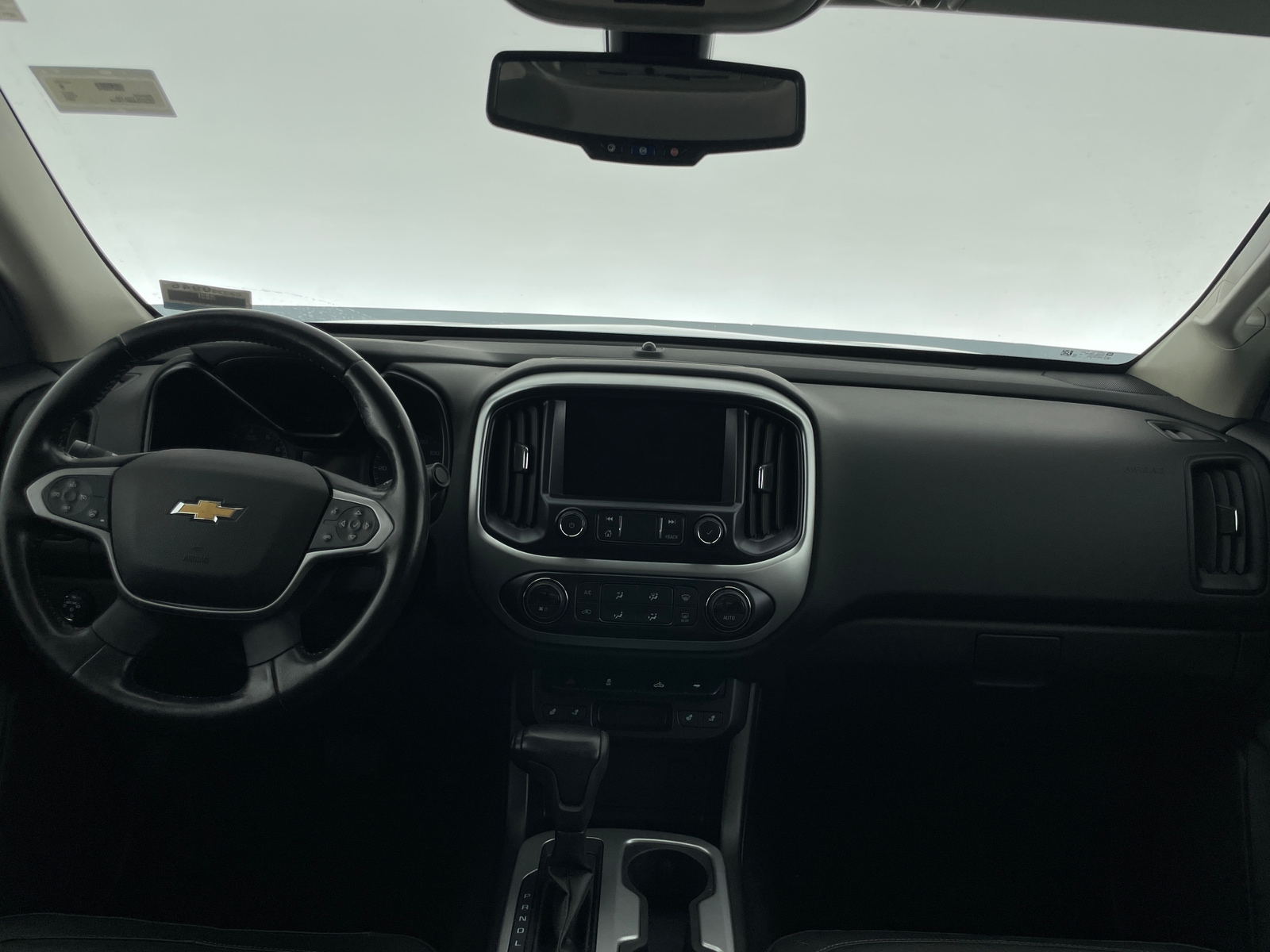 Thumbnail: 2021 Chevrolet Colorado - 3