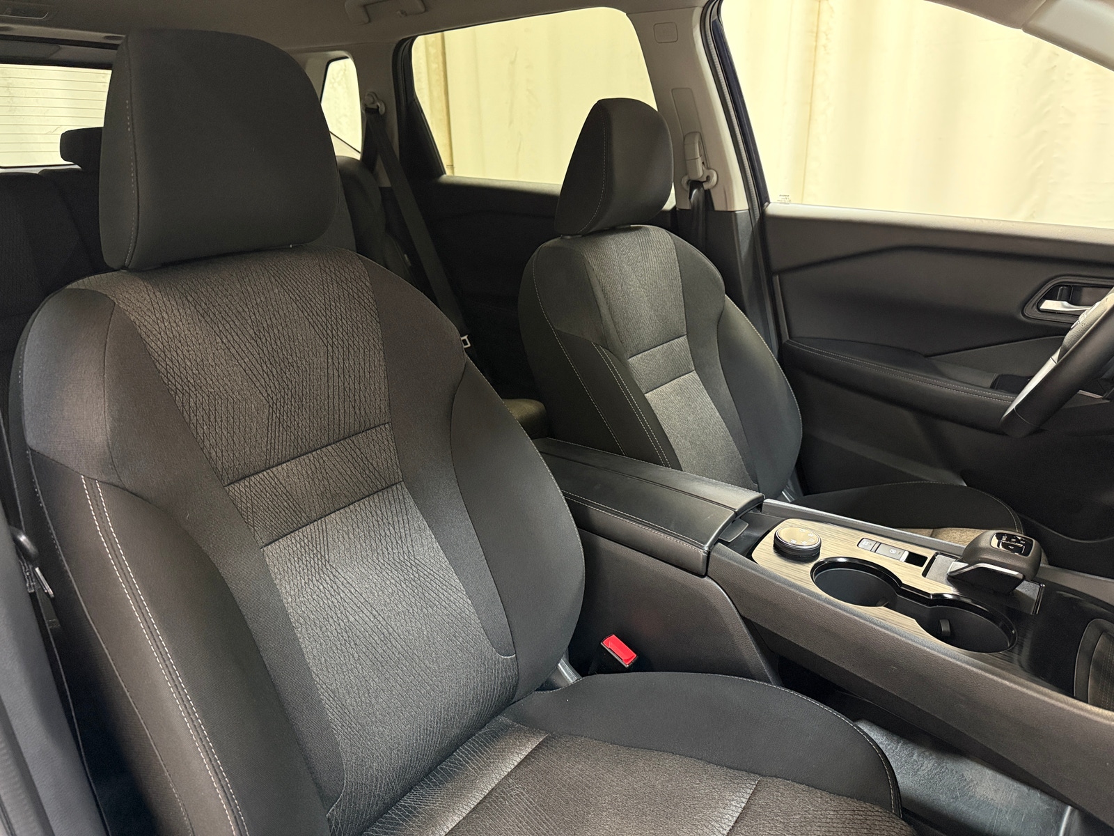 Thumbnail: 2025 Nissan Rogue - 2