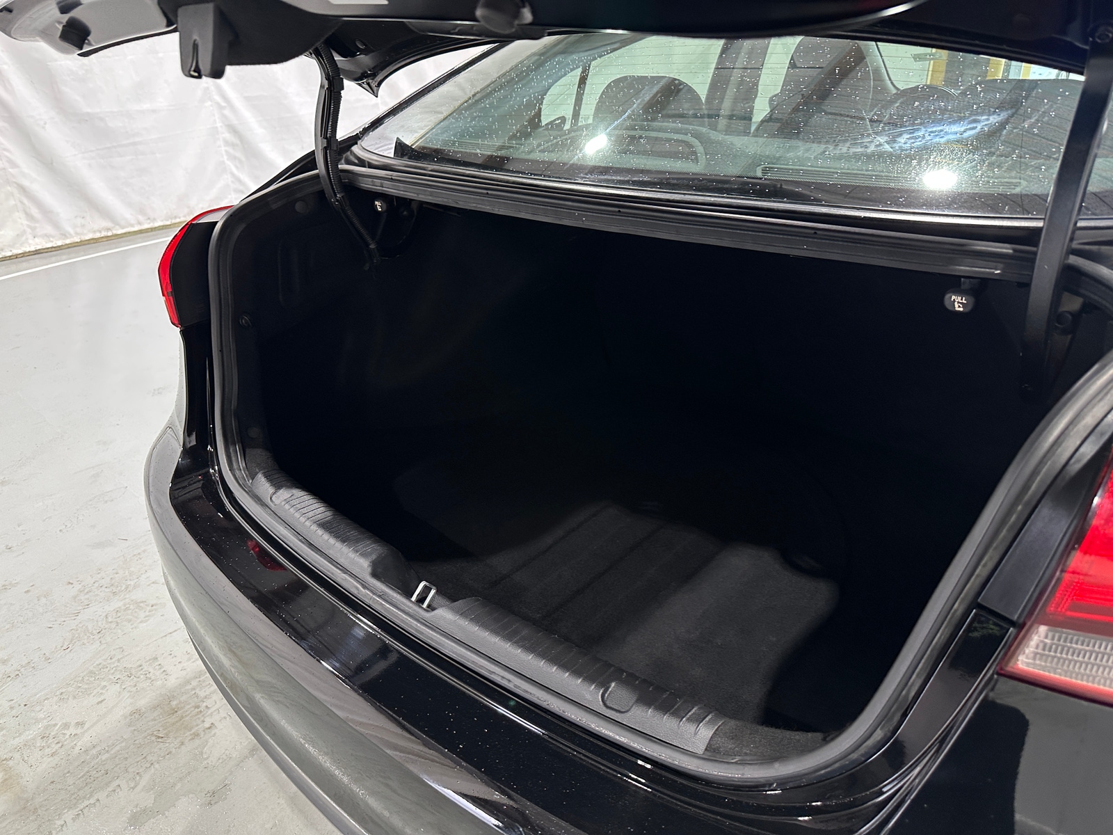 Thumbnail: 2017 Kia Forte - 6