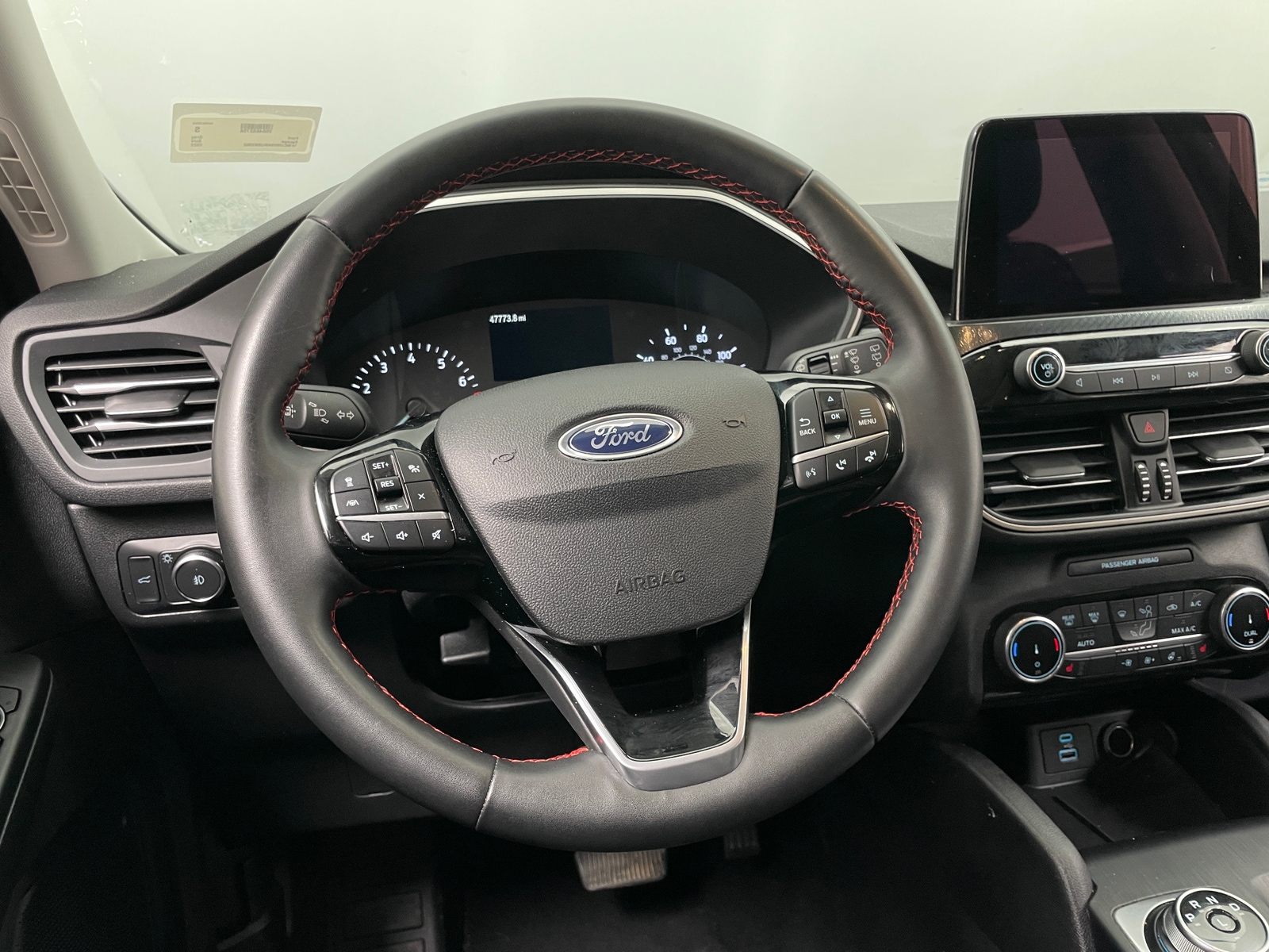 Thumbnail: 2022 Ford Escape - 4