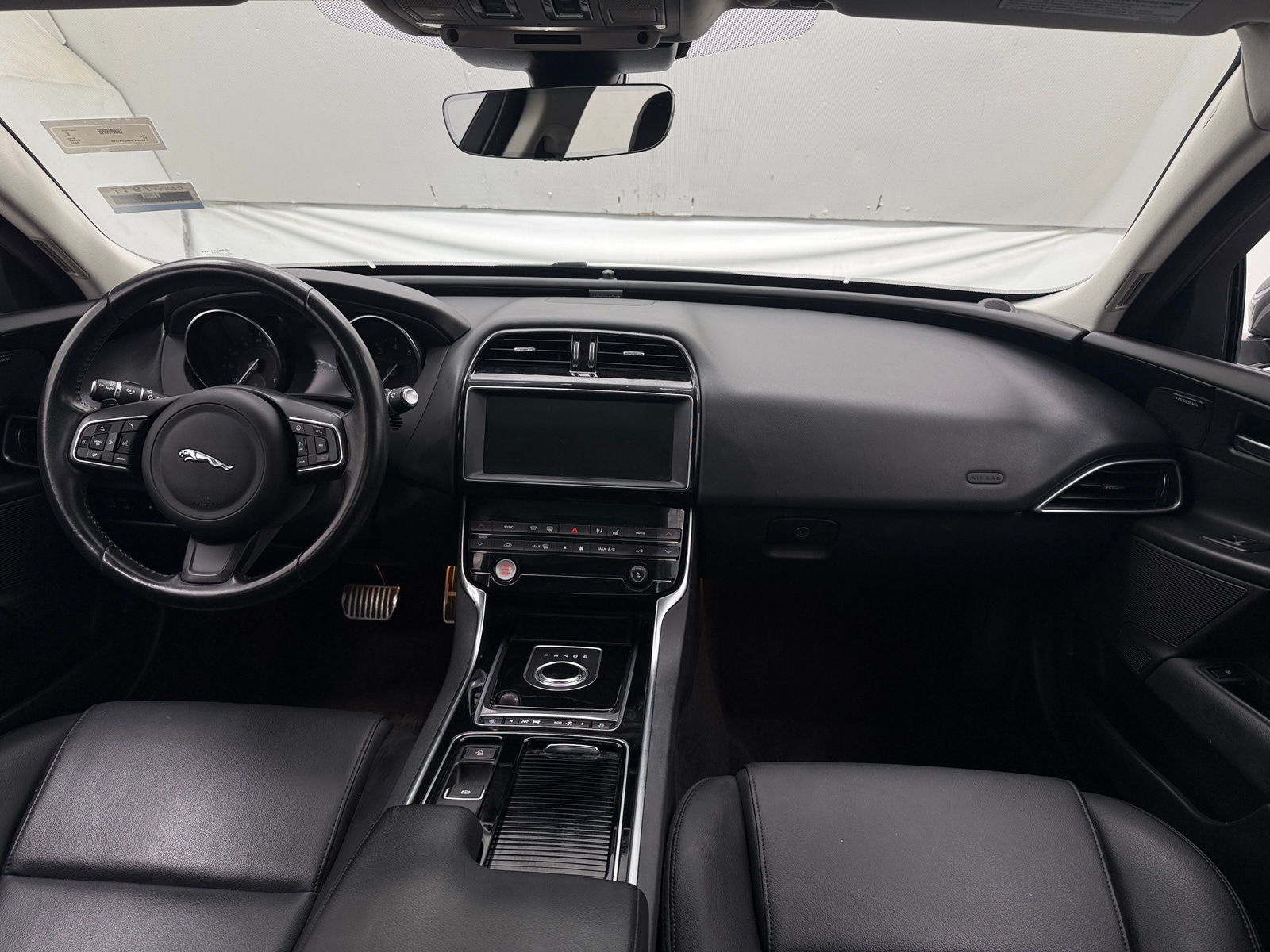 Thumbnail: 2019 Jaguar XE - 2