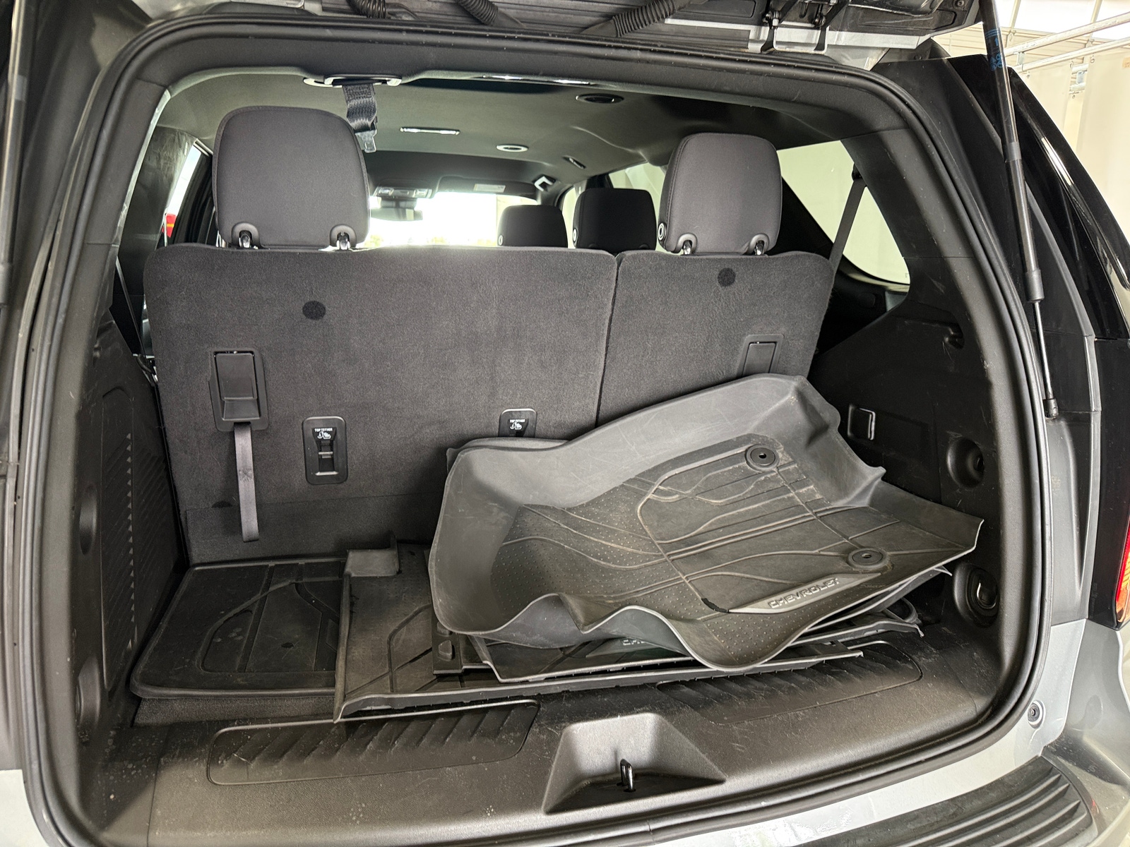 Thumbnail: 2023 Chevrolet Tahoe - 7