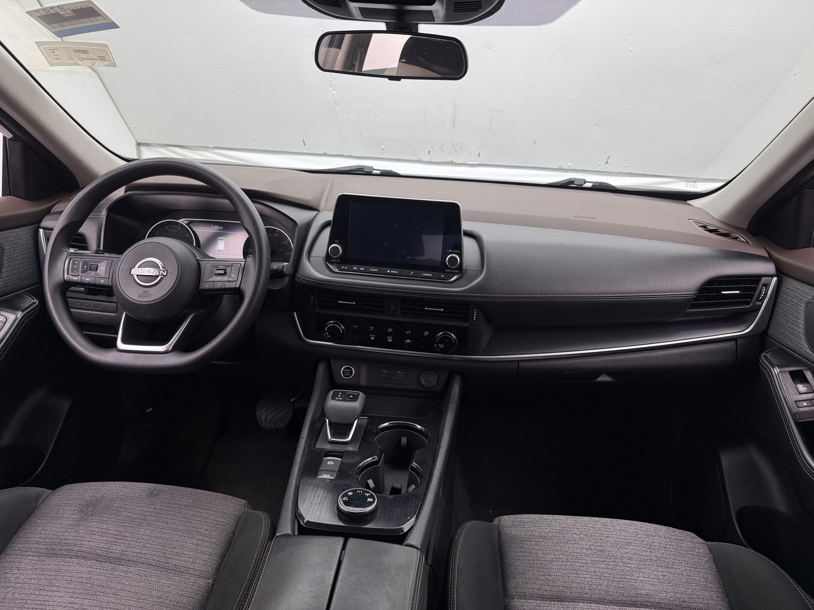 Thumbnail: 2022 Nissan Rogue - 3