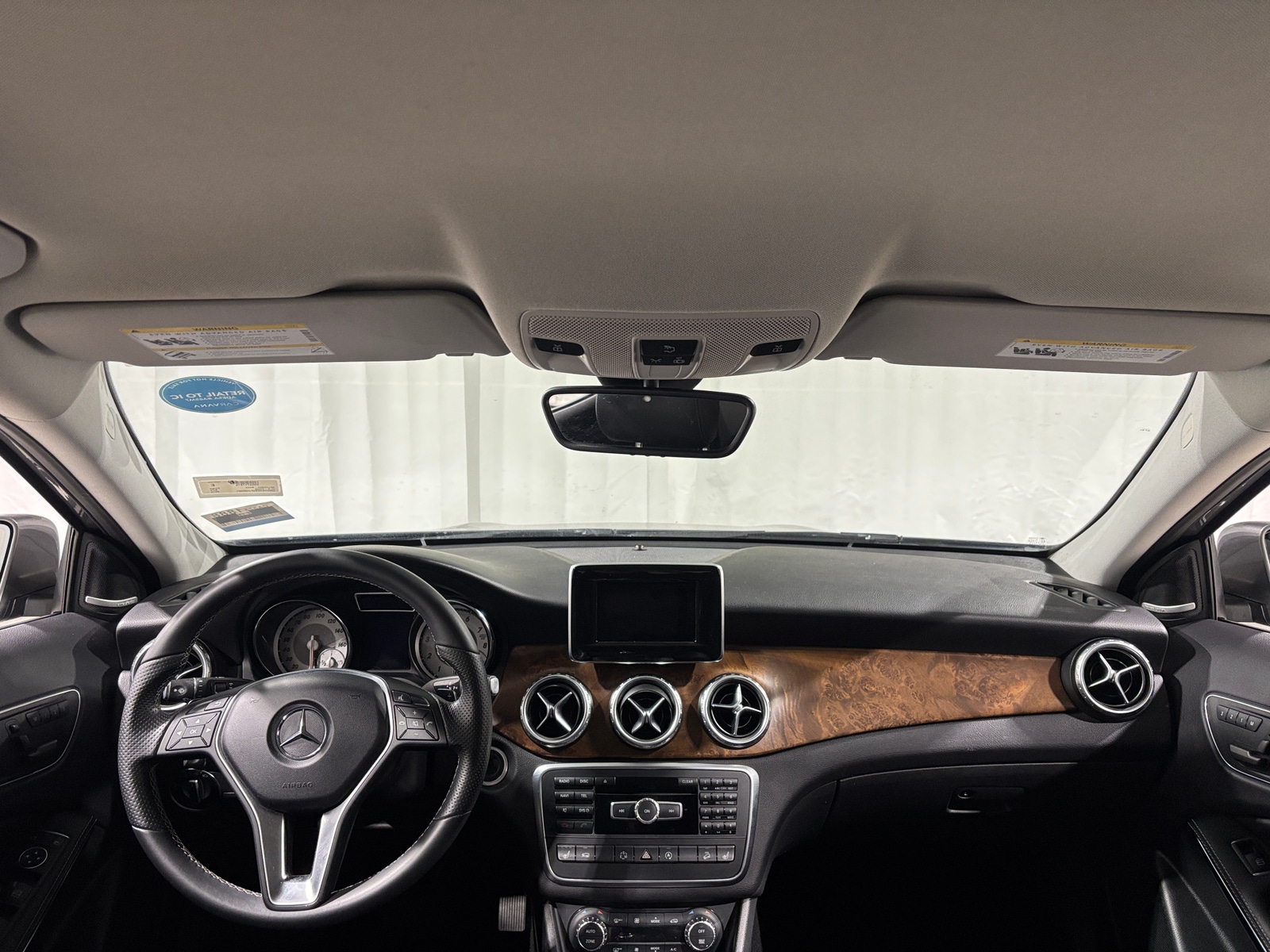 Thumbnail: 2015 Mercedes-Benz GLA - 2