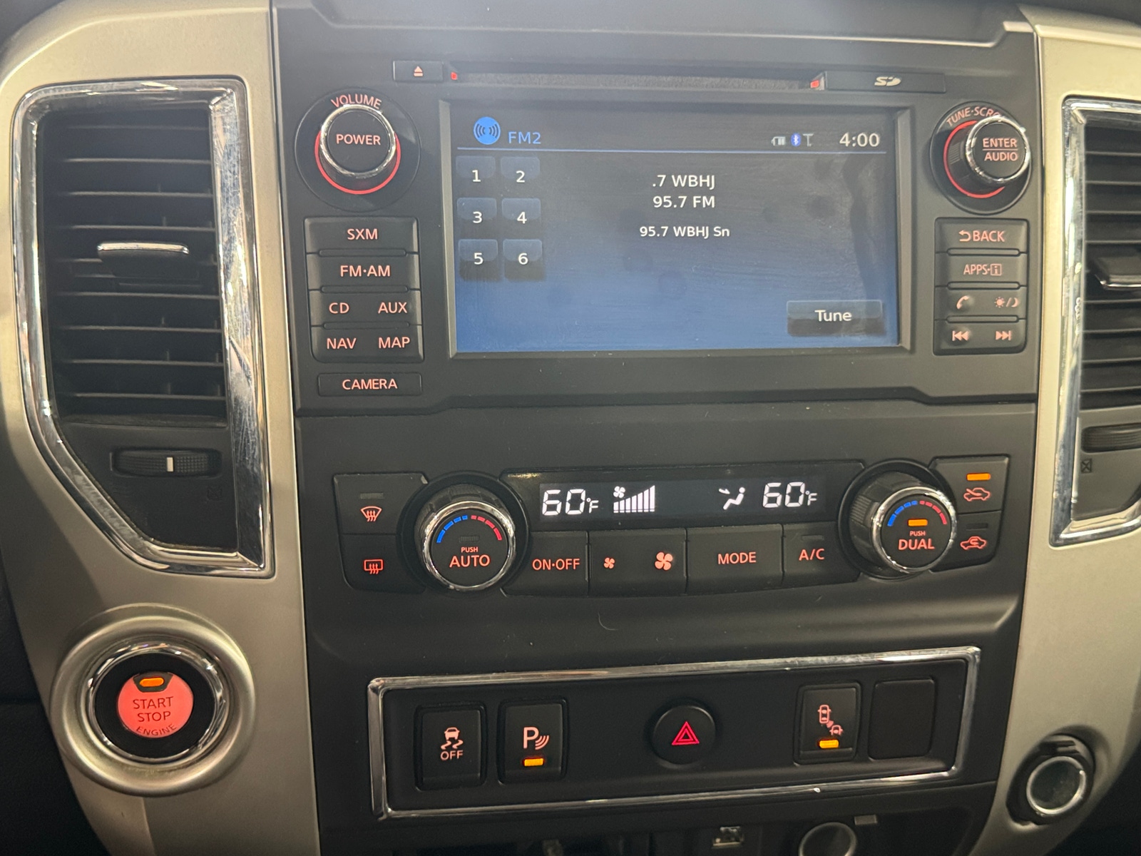 Thumbnail: 2016 Nissan Titan - 3