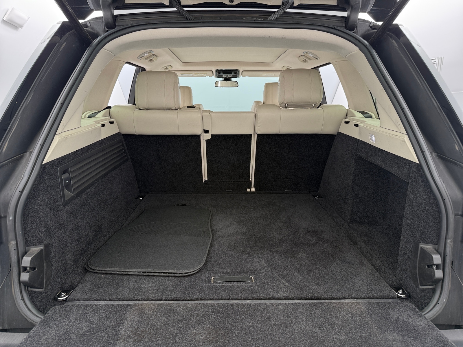 Thumbnail: 2015 Land Rover Range Rover - 6