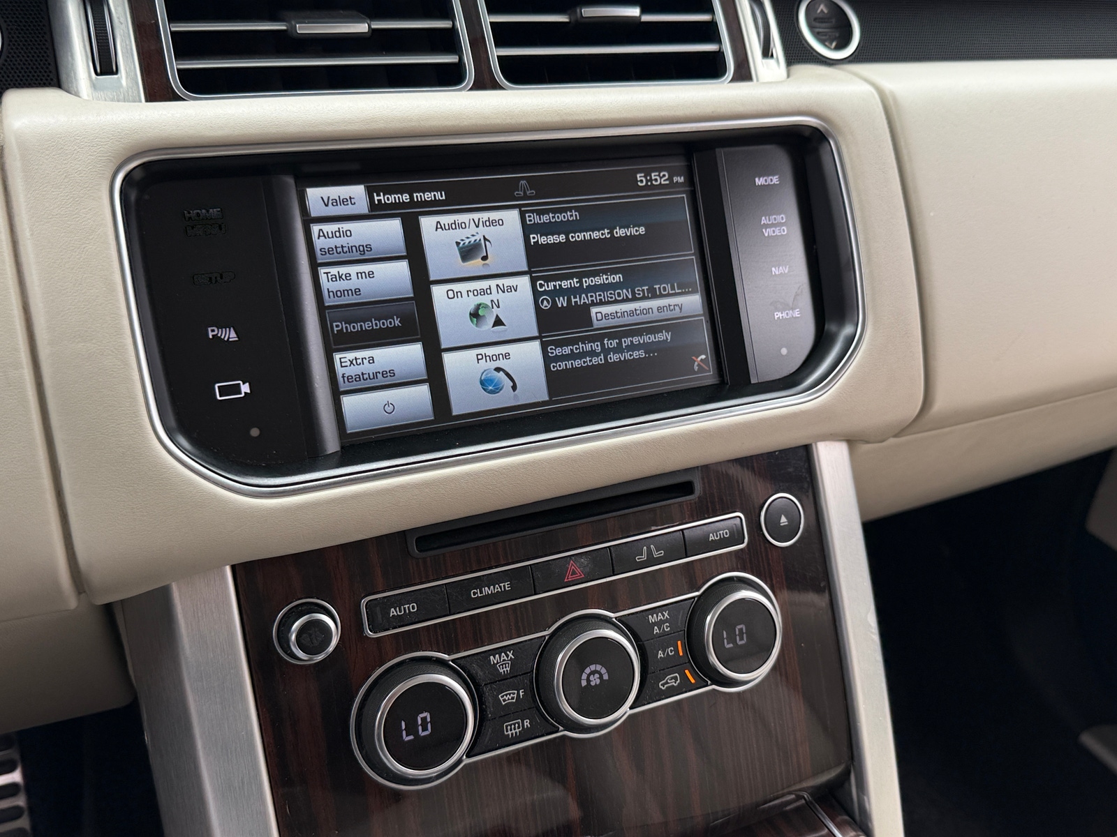 Thumbnail: 2015 Land Rover Range Rover - 3