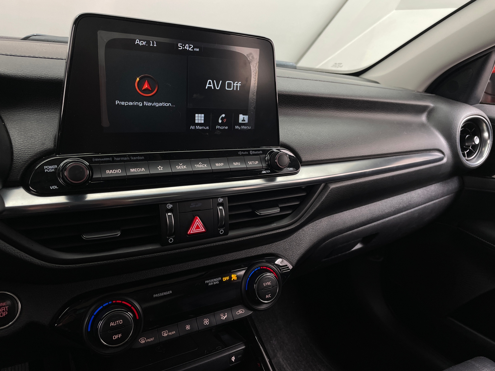 Thumbnail: 2019 Kia Forte - 3