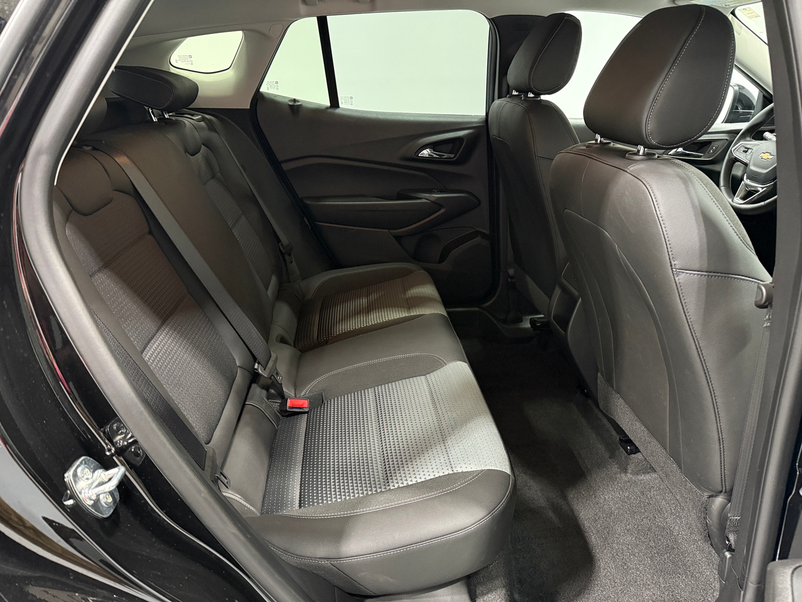 Thumbnail: 2025 Chevrolet Trax - 6